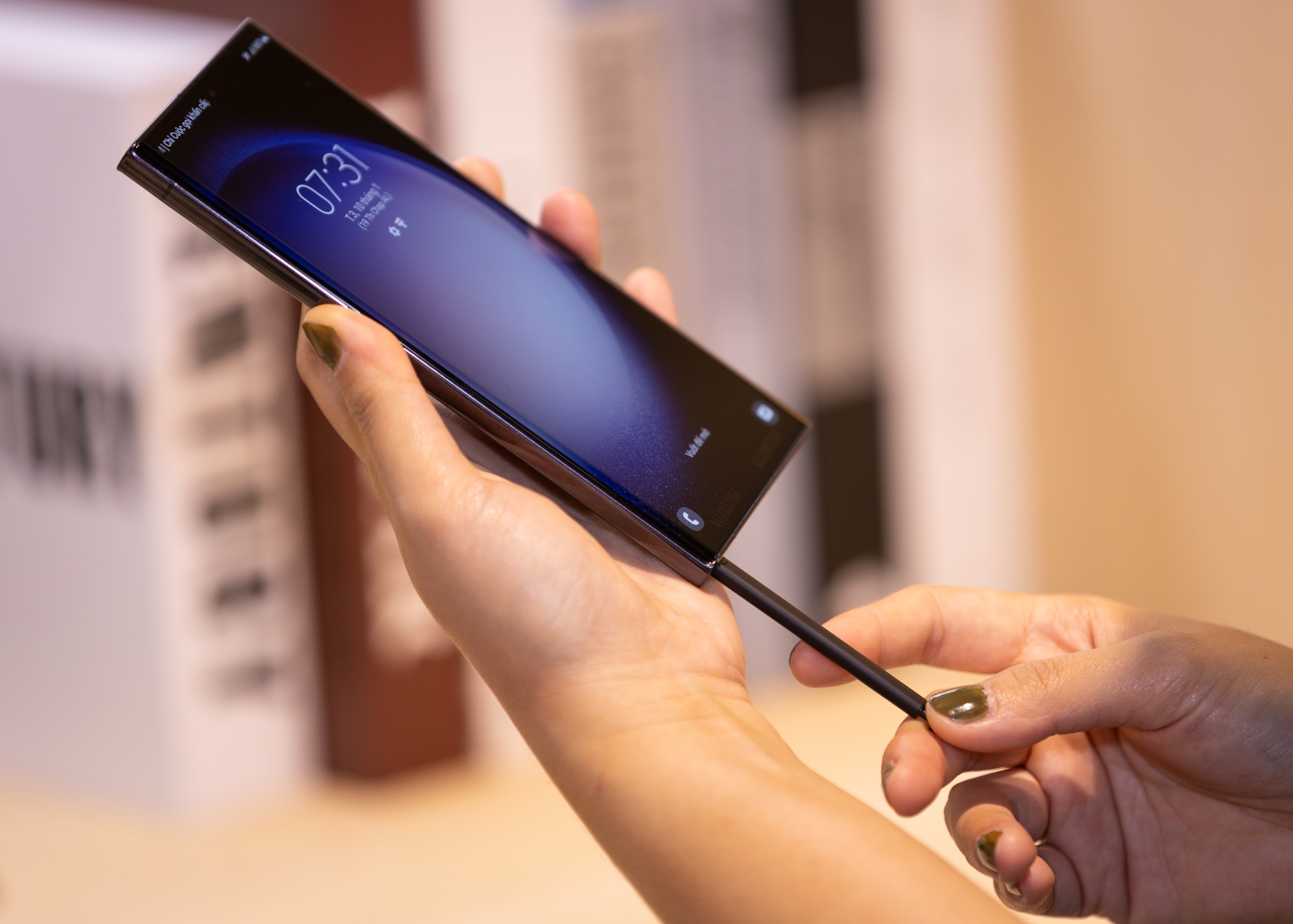 Samsung ra mat Galaxy S23 anh 4