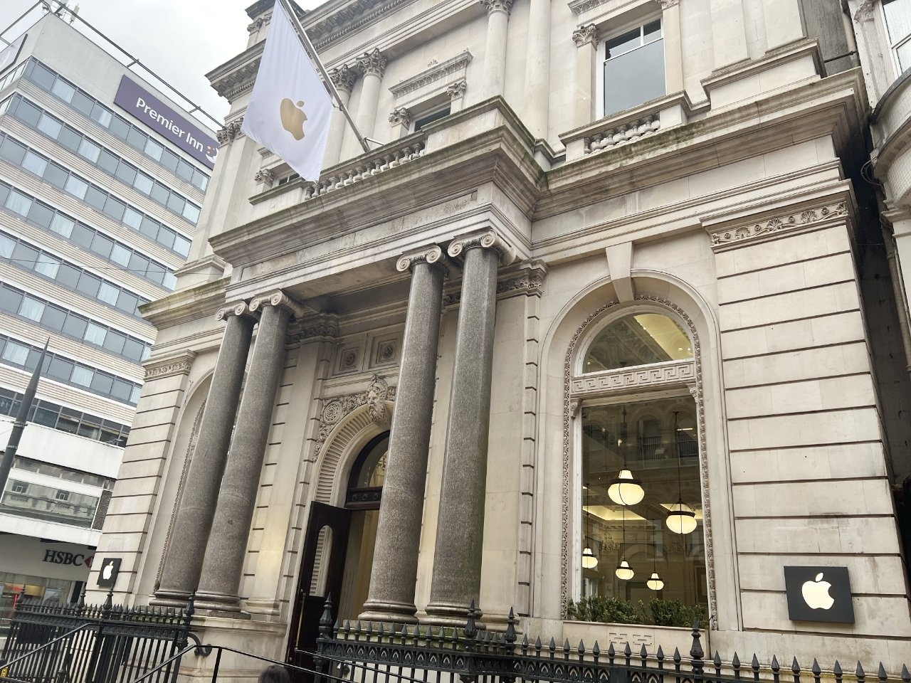 Apple Store New Street Birmingham anh 10