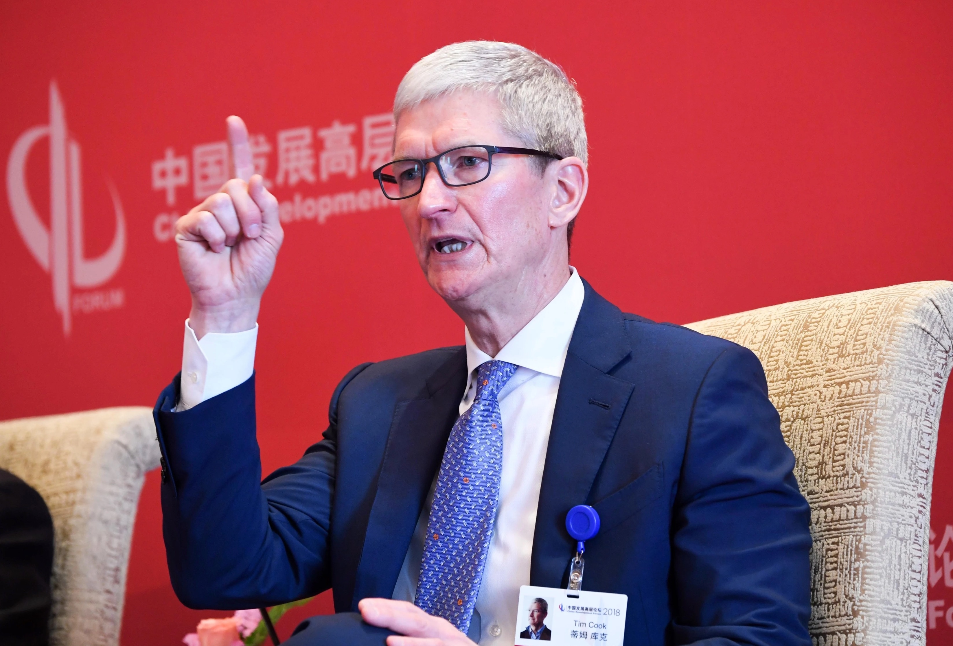 Tim Cook den Trung Quoc hinh anh