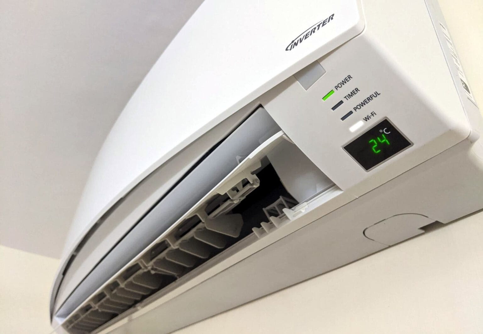 Máy lạnh inverter mùa nóng ảnh 1 May lanh inverter mua nong anh 1