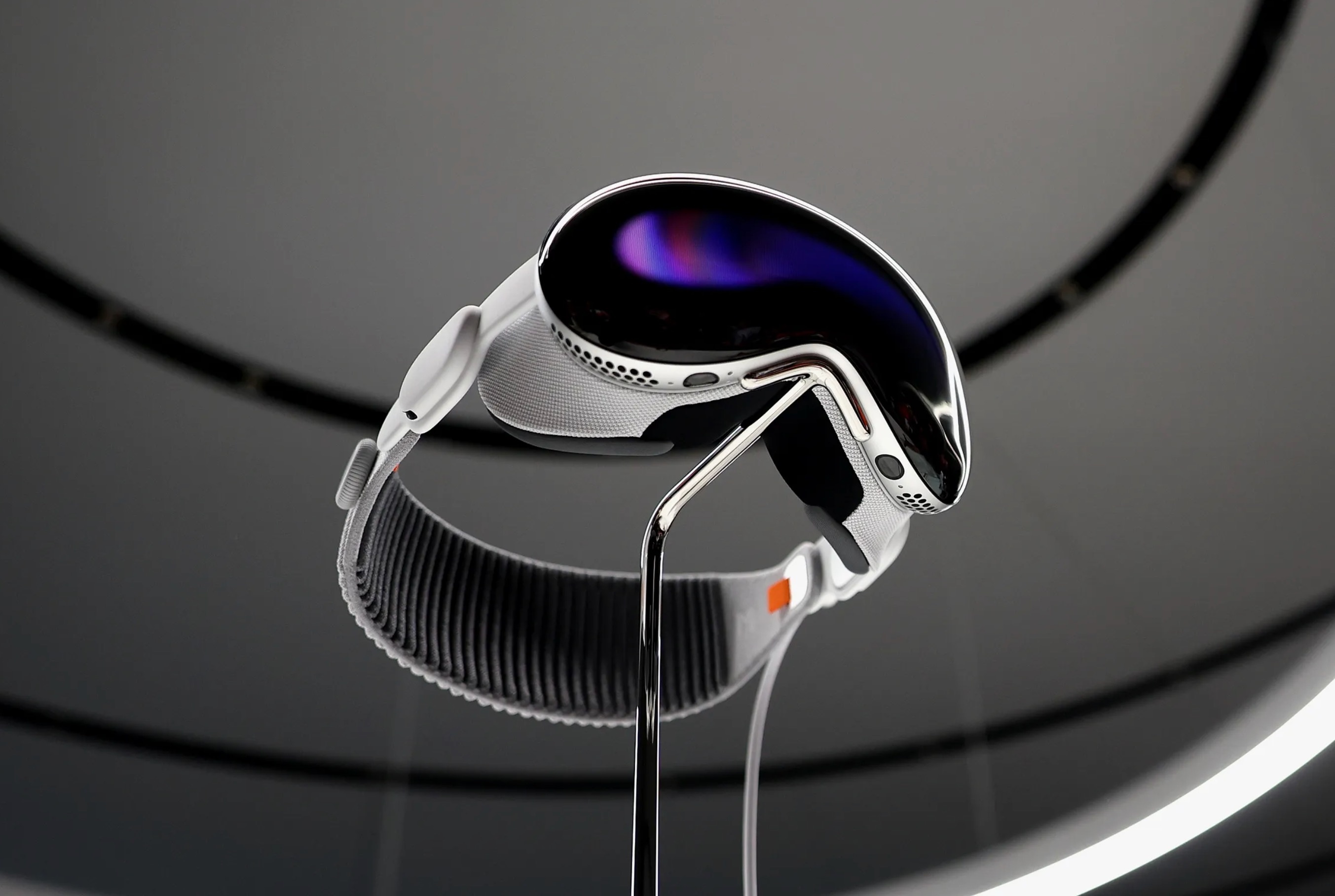 Thay vi Apple Vision Pro, mua duoc gi voi 3.500 USD? hinh anh