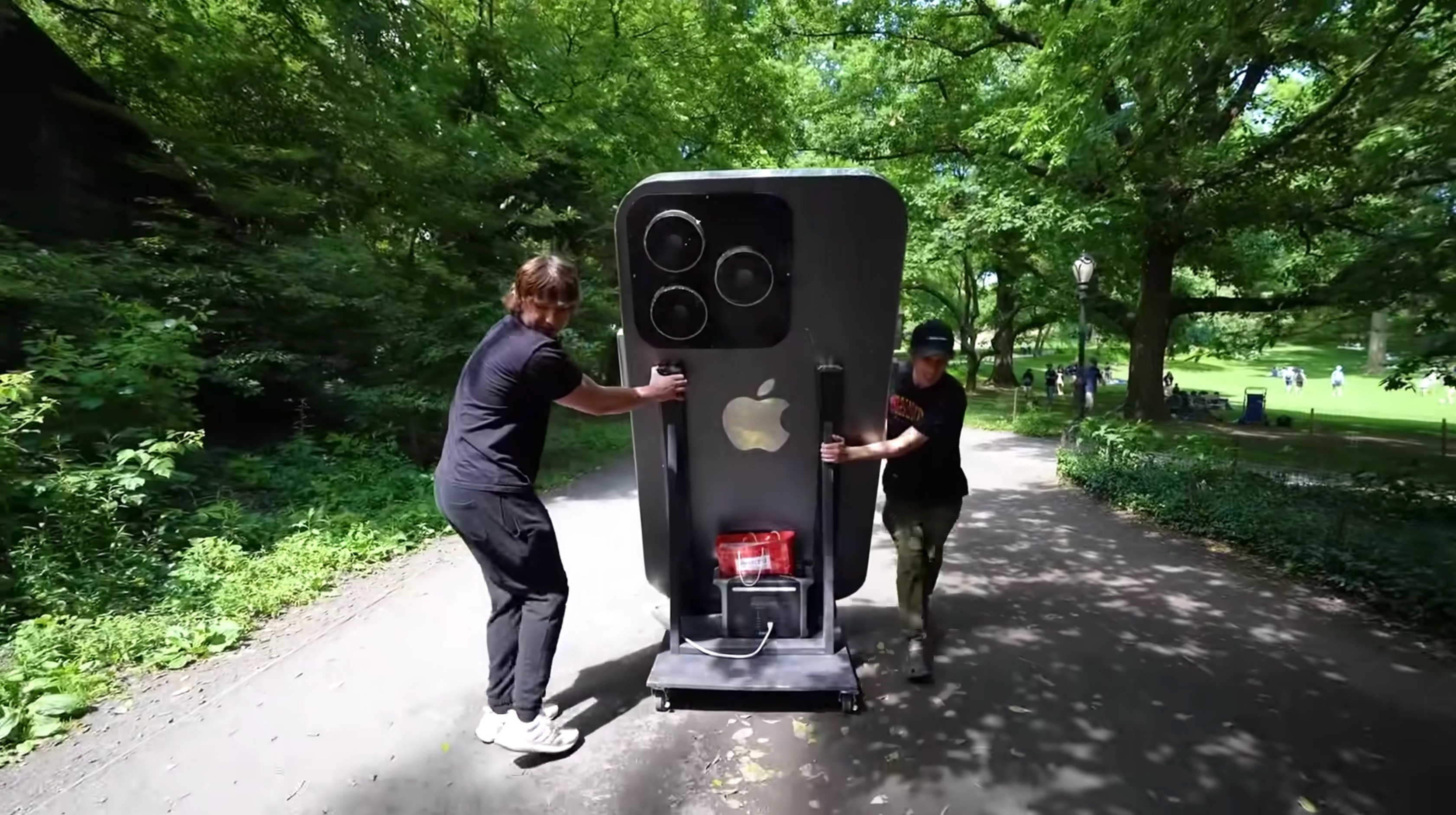 Che tao iPhone khong lo anh 8