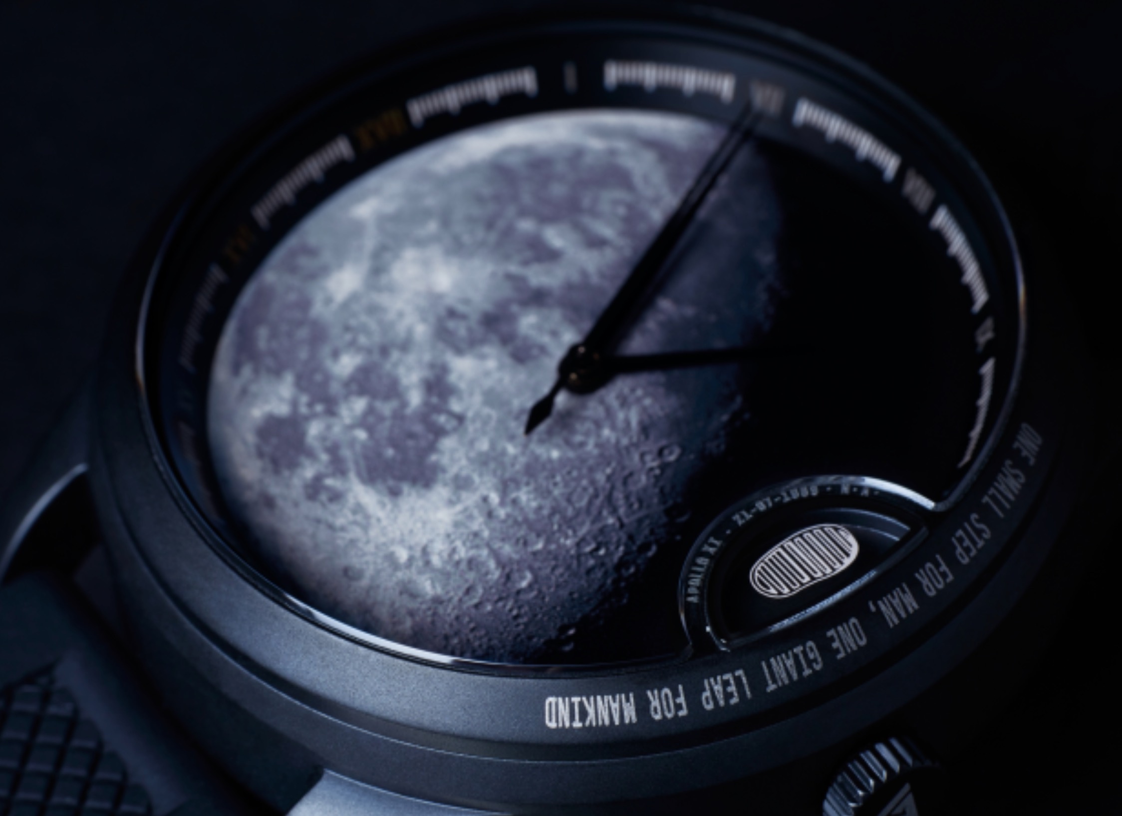 Dong ho bui Mat Trang anh 4