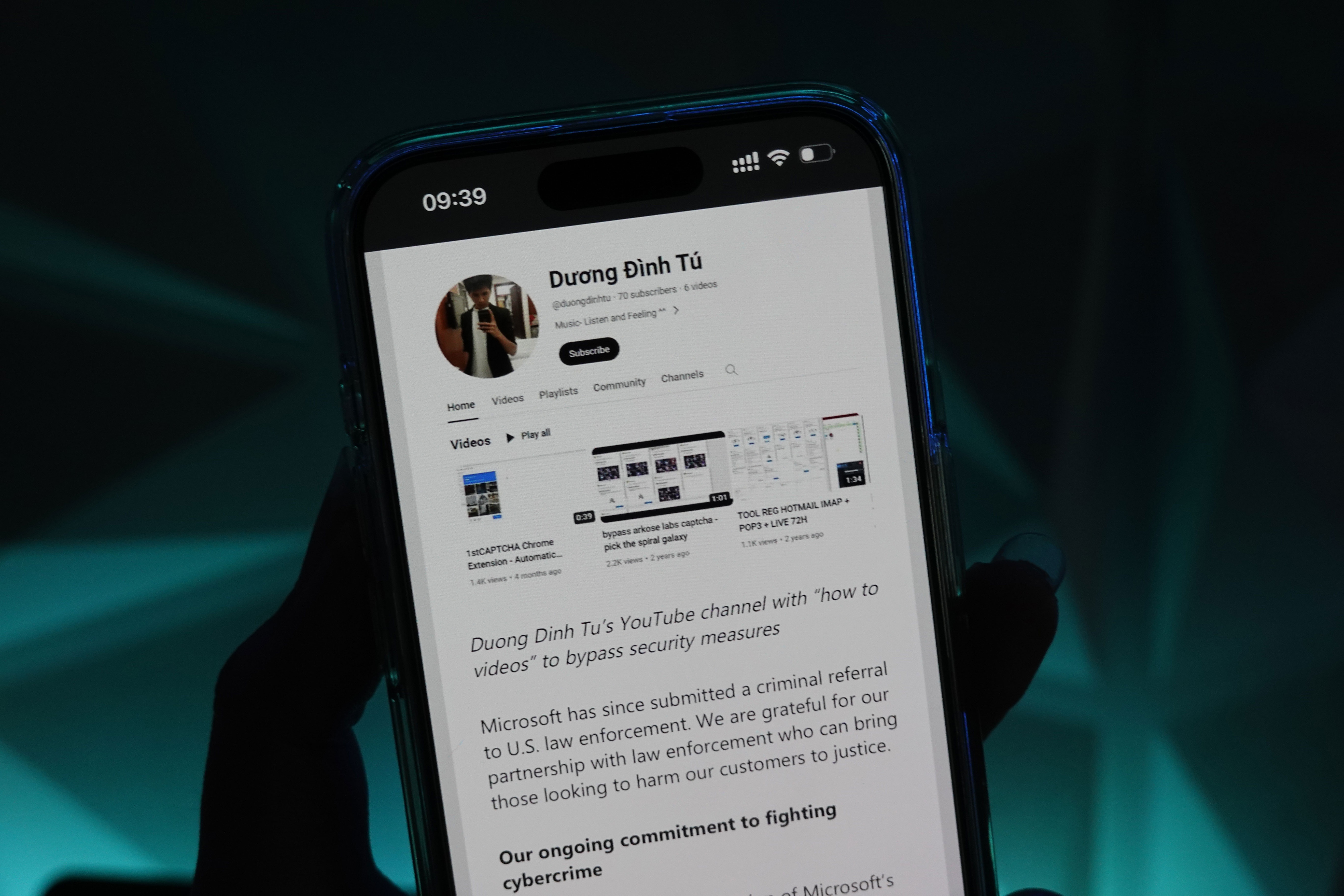 Microsoft to cao 3 nguoi Viet ban 750 trieu tai khoan lua dao hinh anh