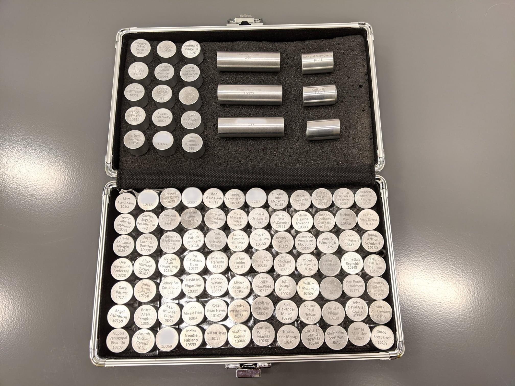 DNA cua cuu Tong thong My Washington, Kennedy duoc dua len Mat Trang hinh anh