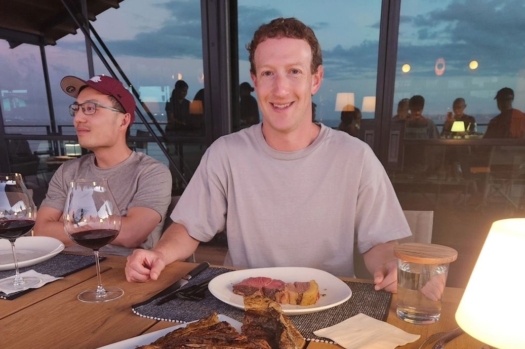 mark zuckerberg nuoi bo anh 1