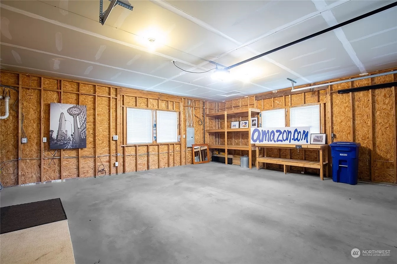 Jeff Bezos thanh lap Amazon anh 2