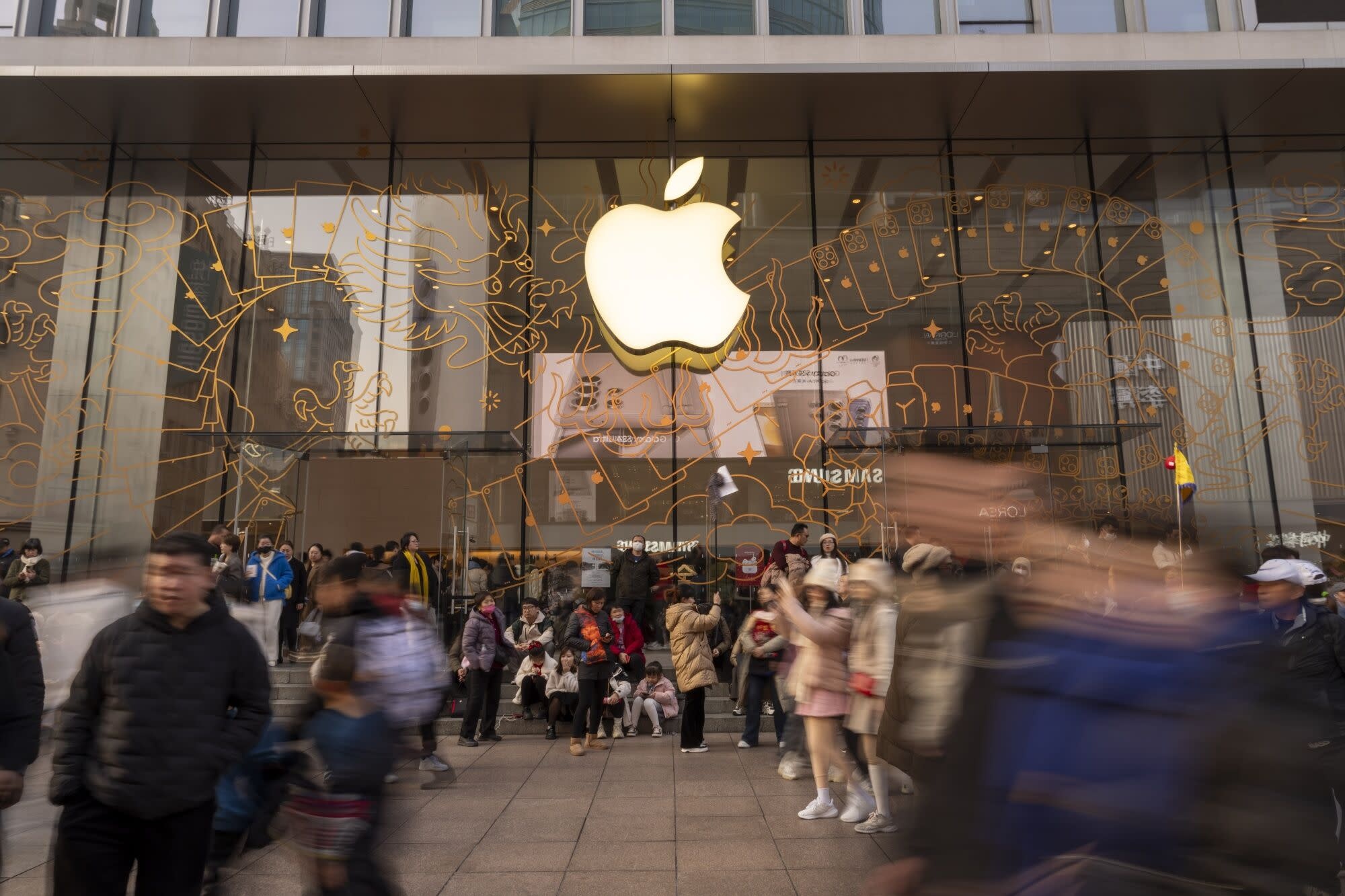 Nha thiet ke lau nam nhat roi Apple hinh anh