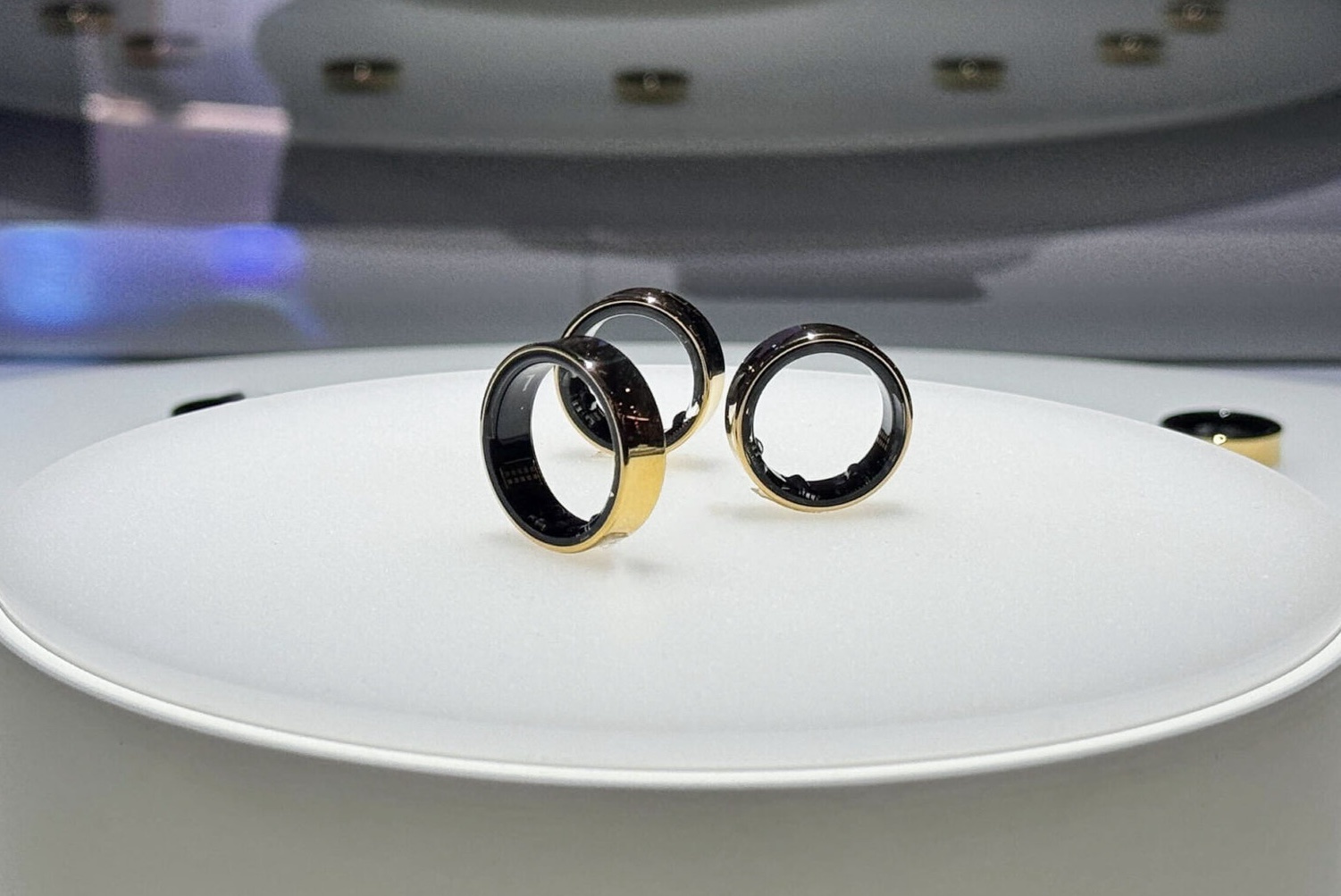 Thiet bi chua tung co cua Samsung hinh anh