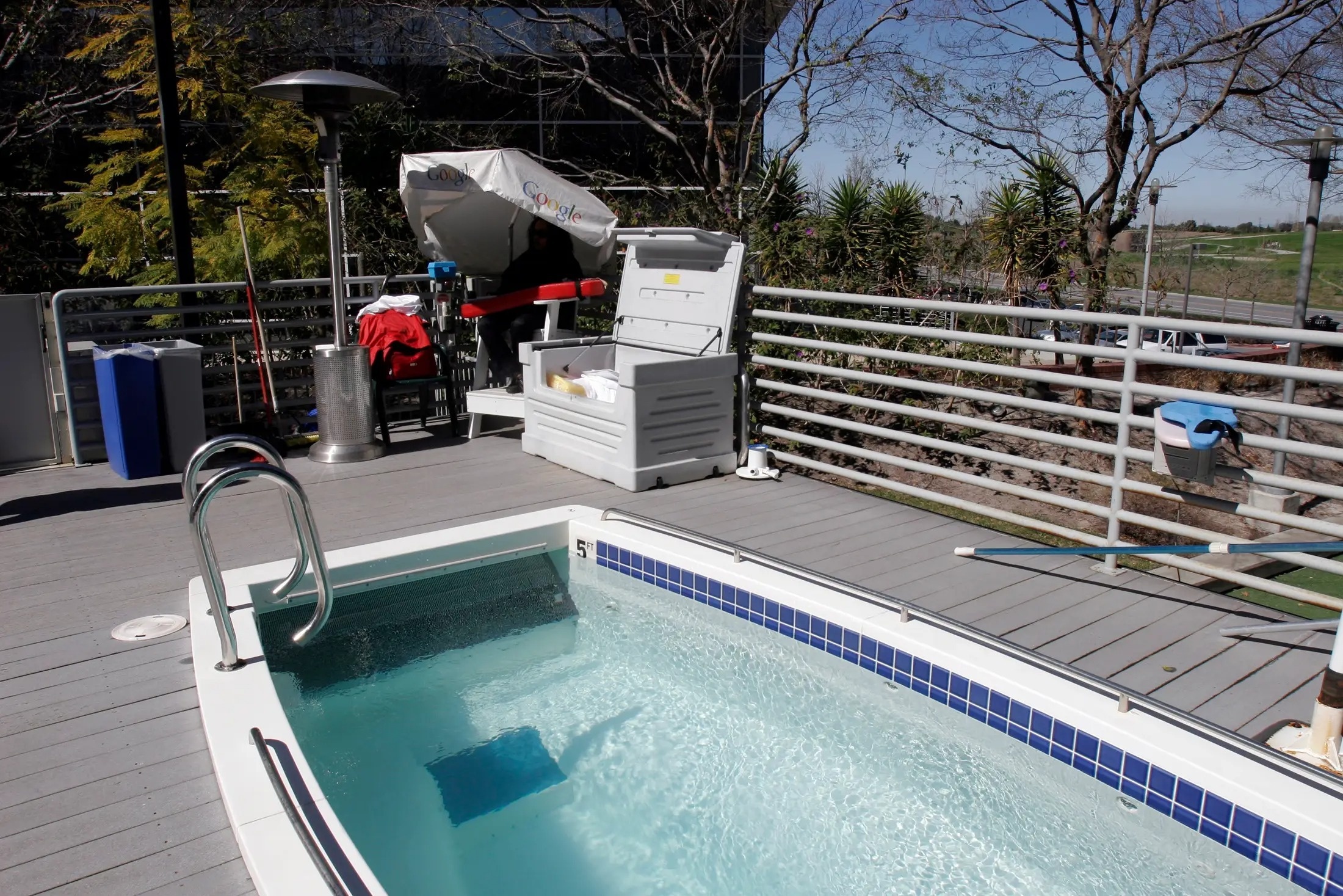 Tru so Google Apple Nvidia anh 11