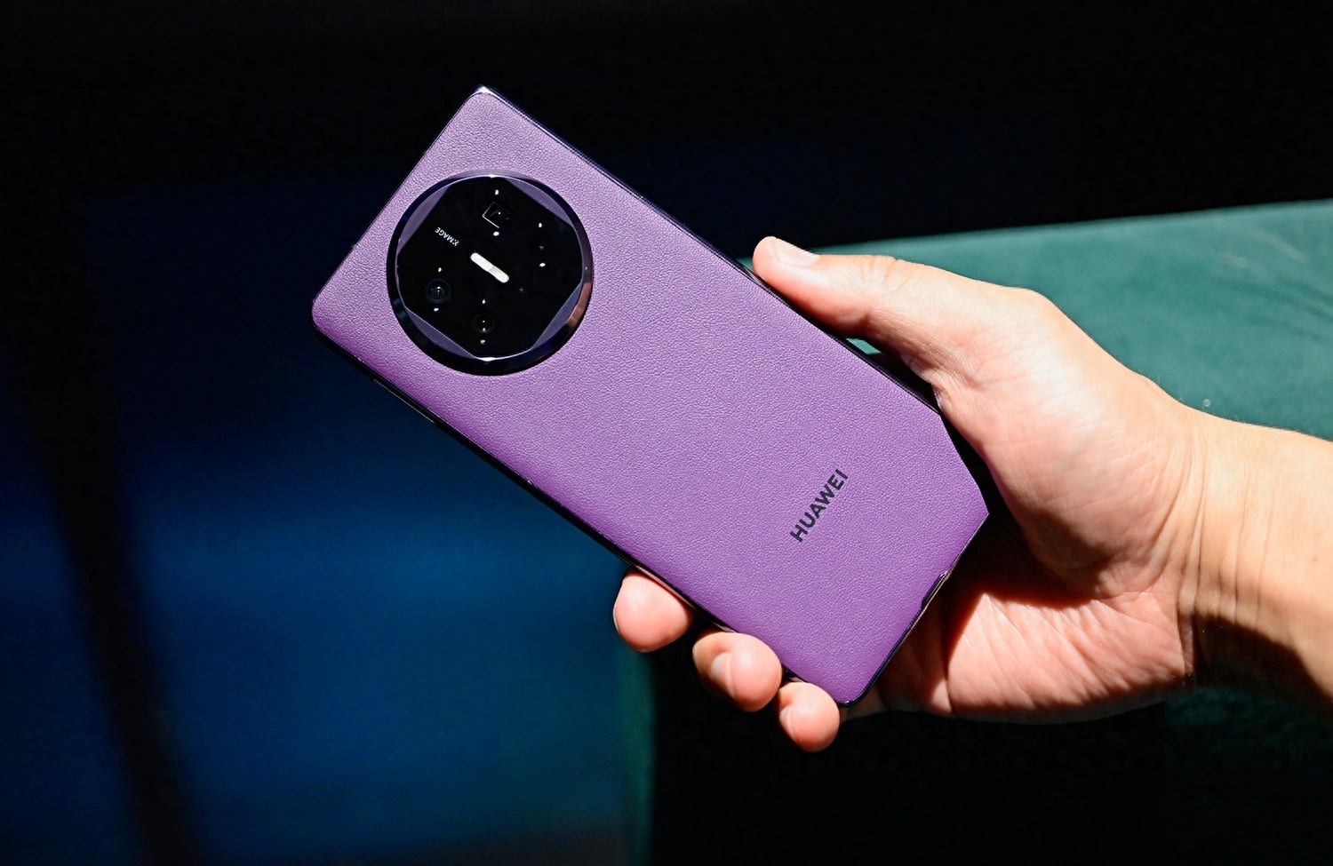 Samsung bi Huawei vuot qua o mang smartphone gap hinh anh