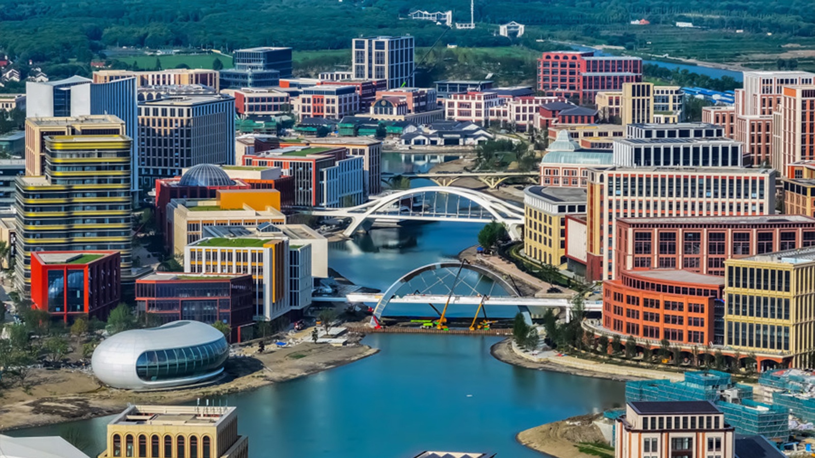 Huawei xay trung tam moi tri gia 1,4 ty USD hinh anh