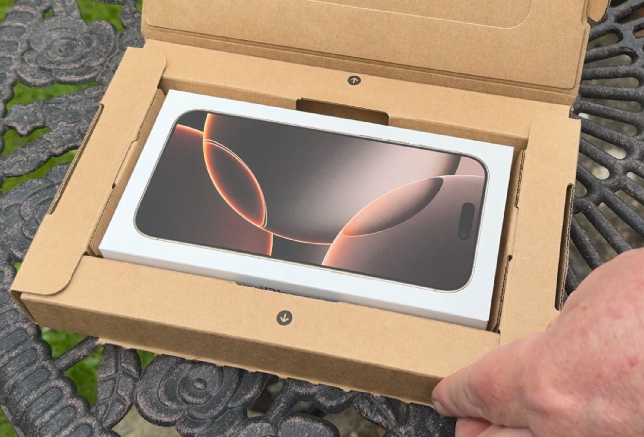 Chi mat 10 giay de trom iPhone hinh anh