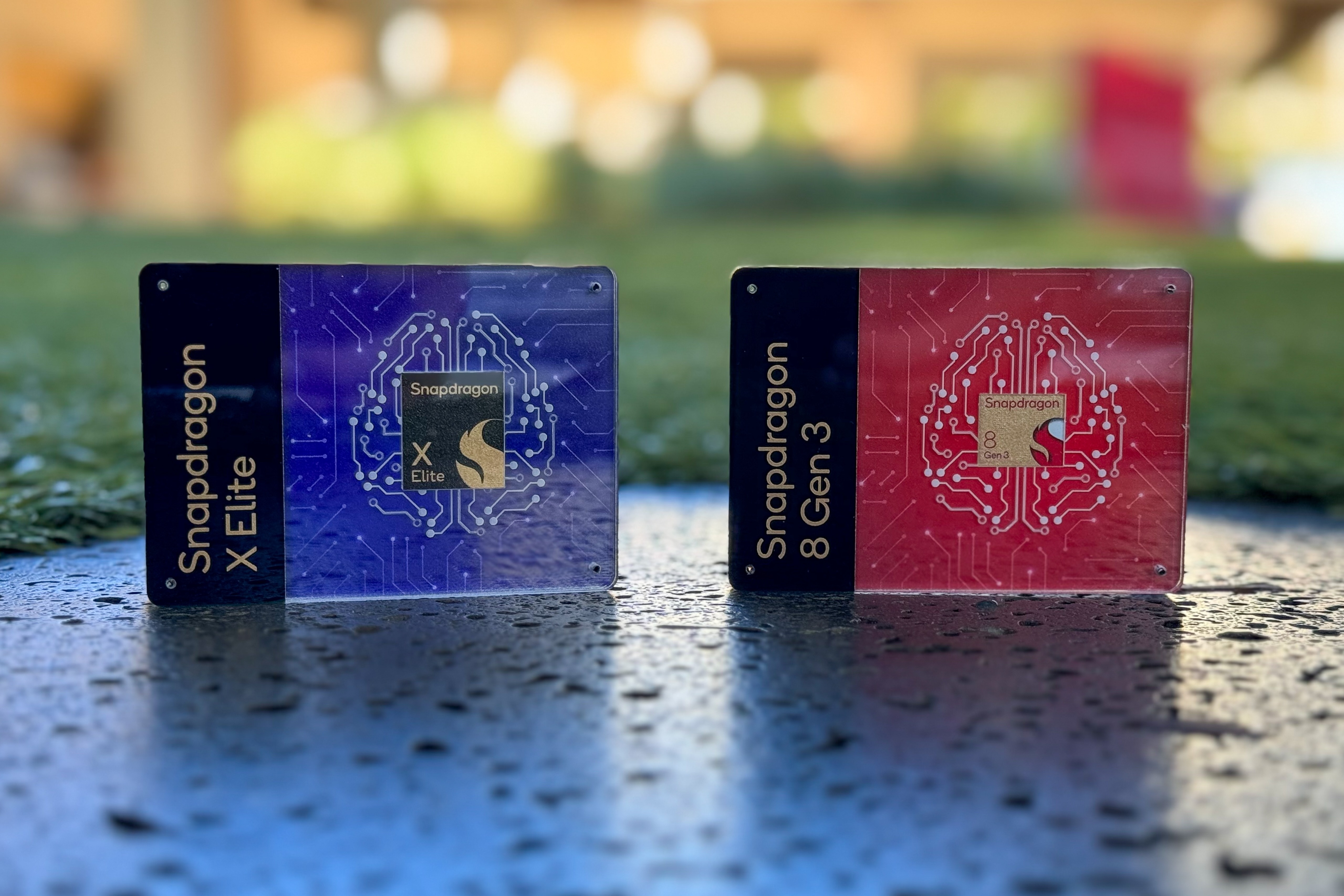 Smartphone dat len hinh anh