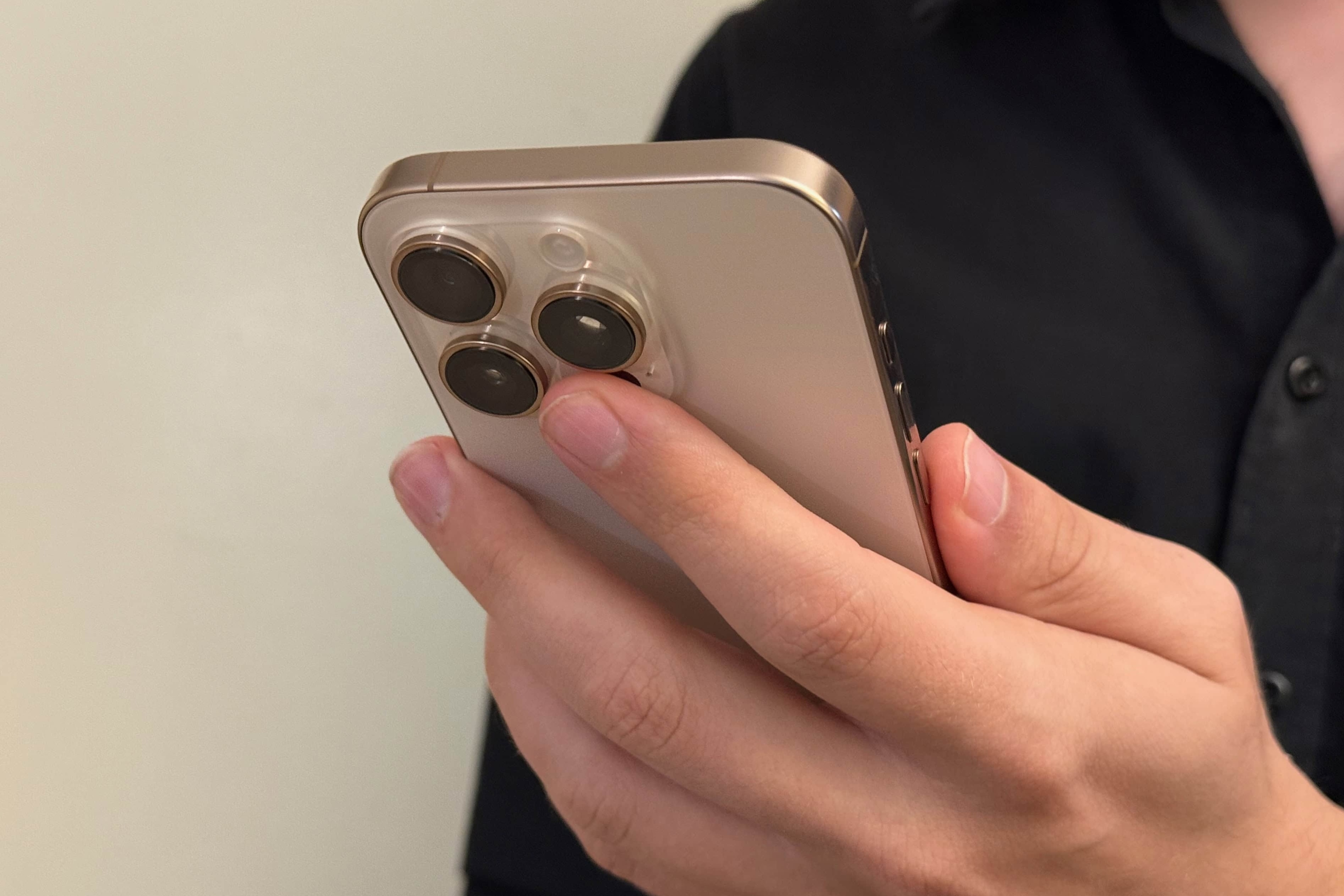 Thay doi lon cua iPhone 17 hinh anh