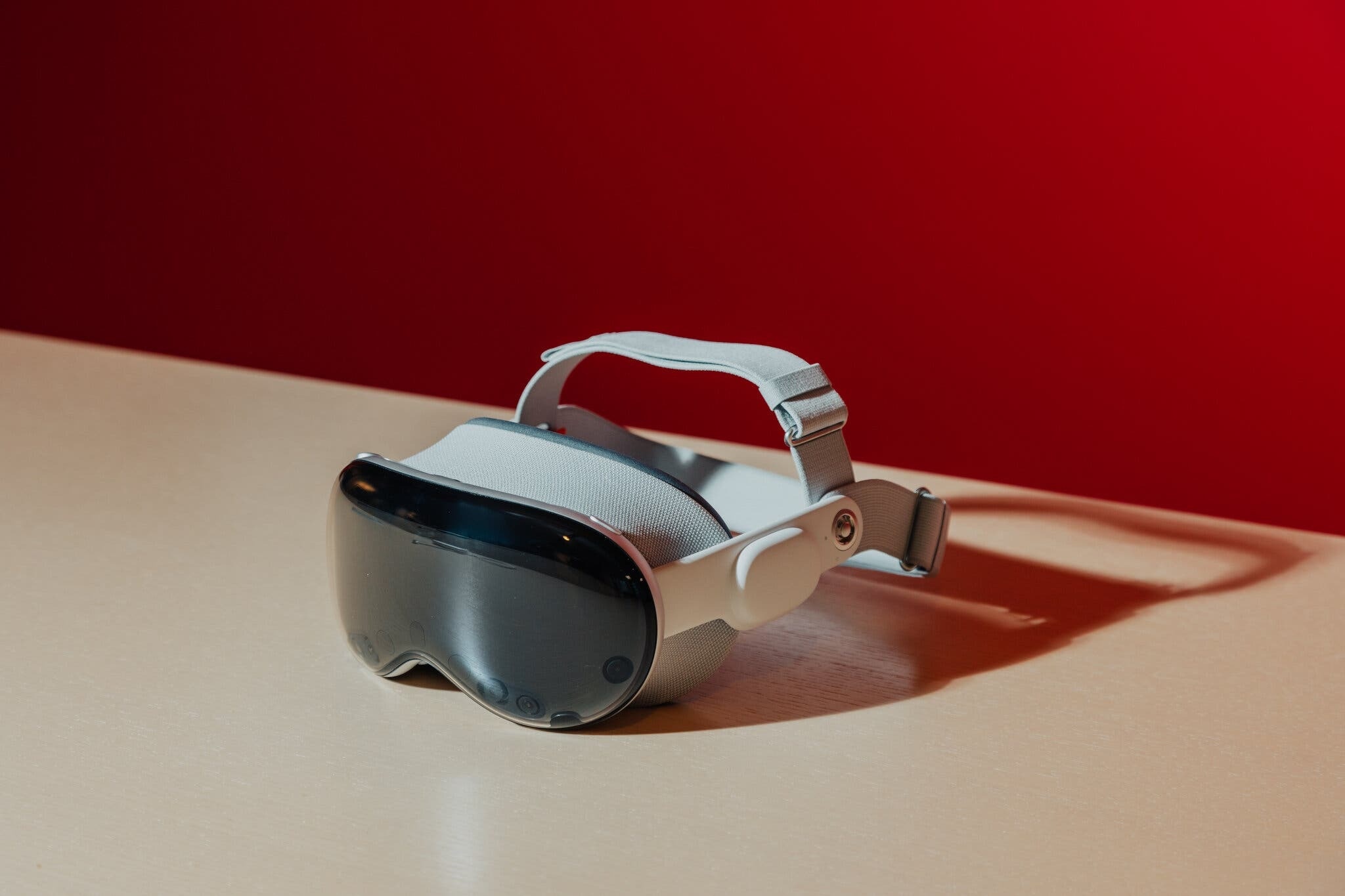 Thi truong chat vat voi Apple hinh anh