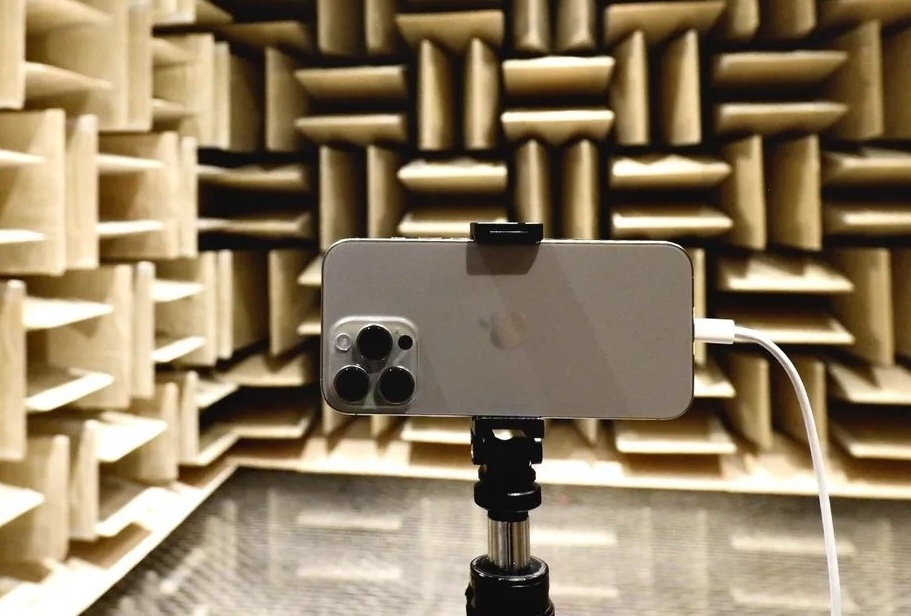 Ben trong phong thu bi mat cua Apple hinh anh