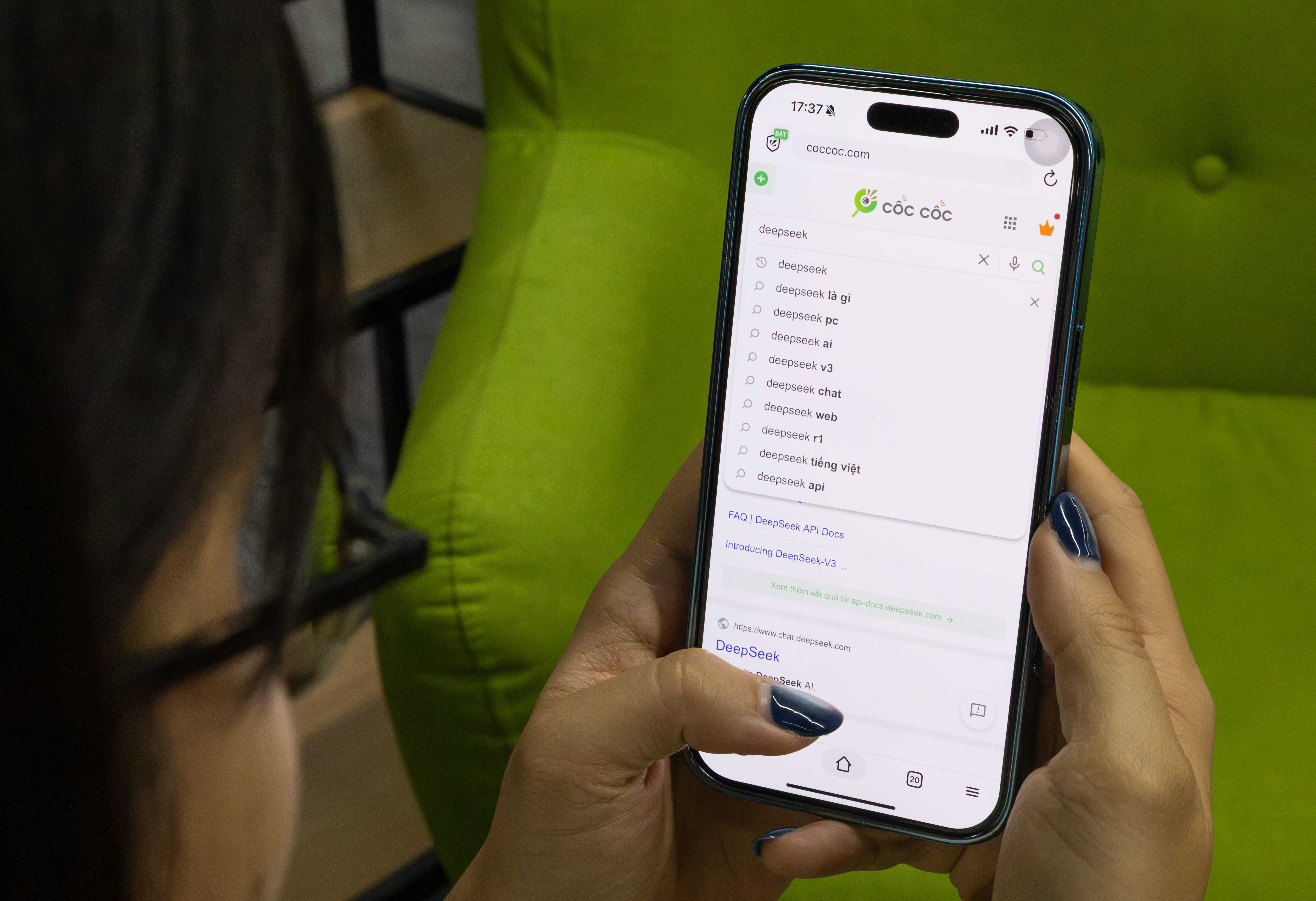 'Sap nhap tinh thanh', 'sit rit' lot top xu huong tim kiem hinh anh