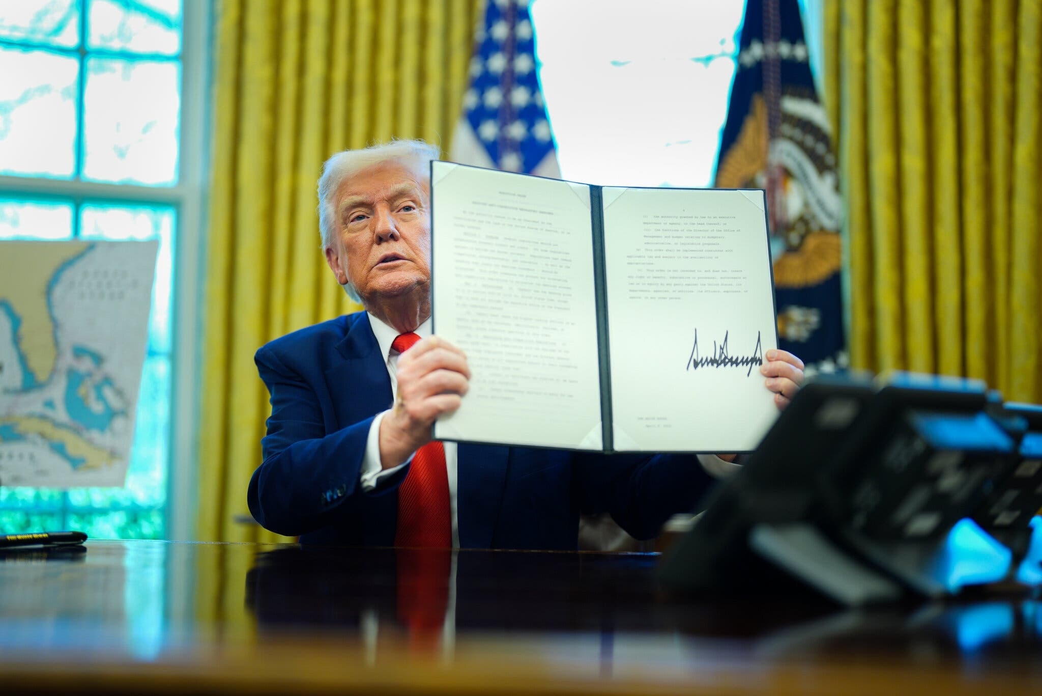 Apple va nhieu cong ty lai nhan tin du hinh anh