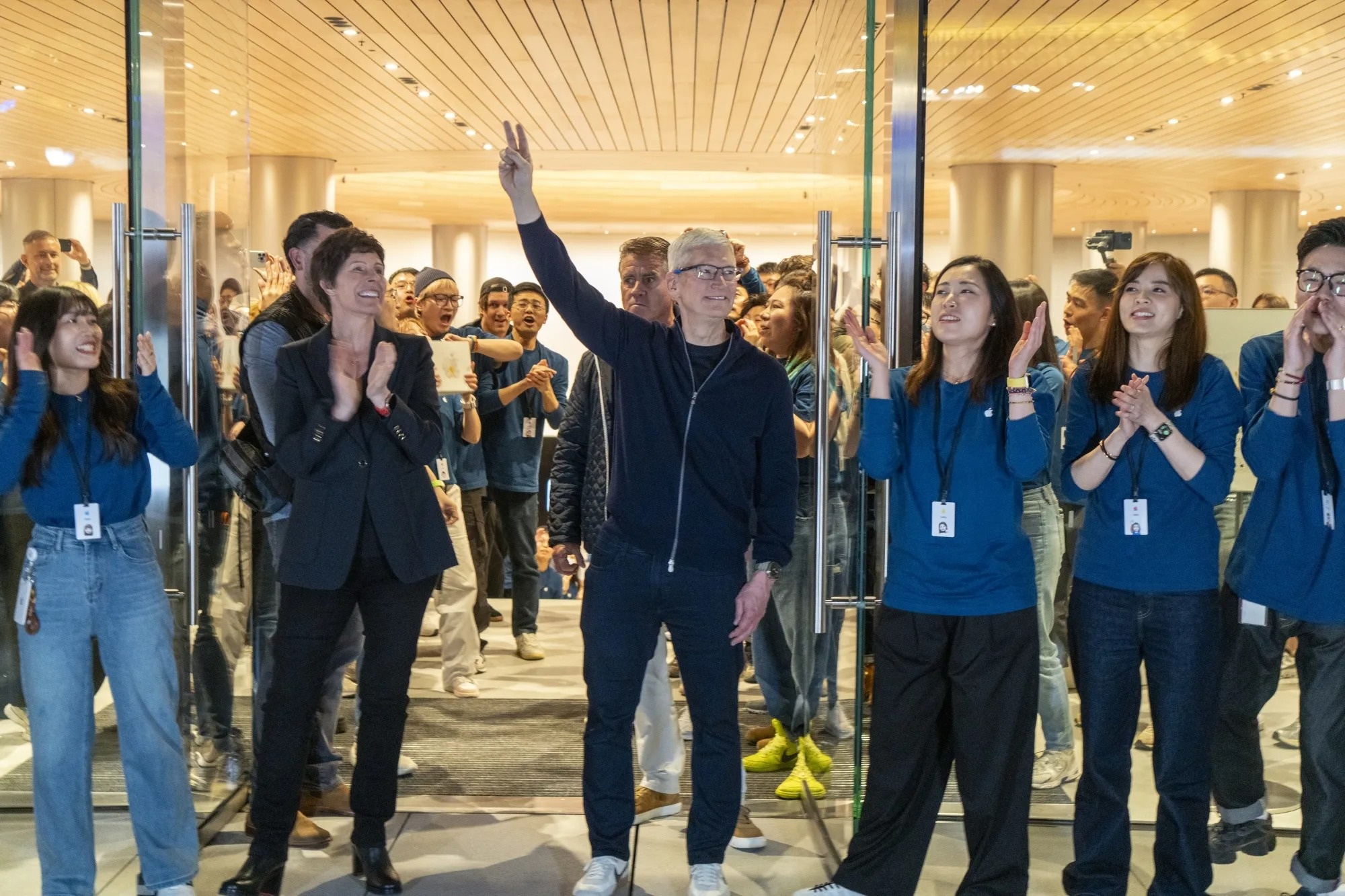 doanh thu cua Apple,  loi nhuan cua Apple,  Apple thue quan,  Donald Trump thue quan anh 1