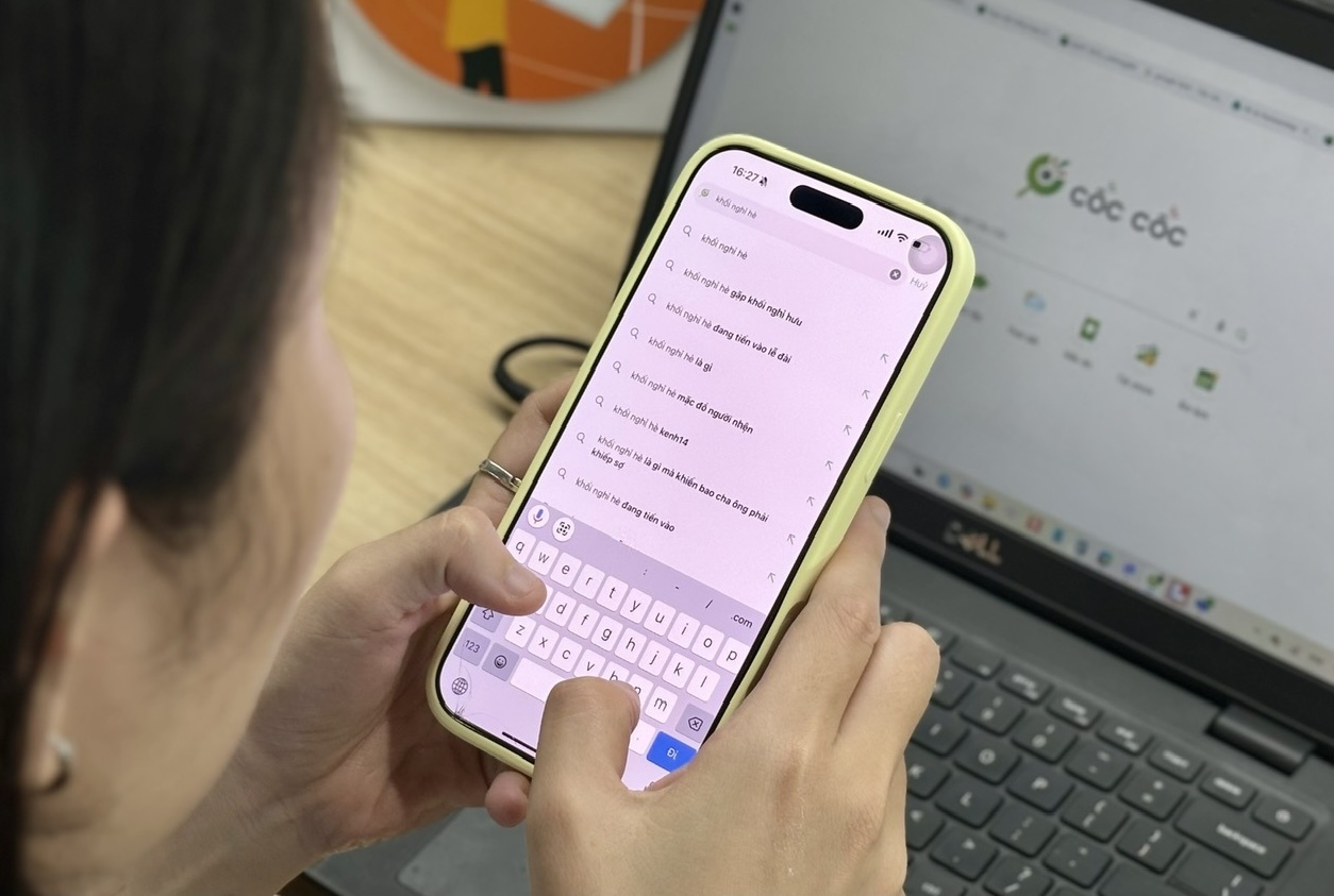 Nguoi Viet thi nhau tim kiem 'sap nhap tinh thanh', 'concert Quoc gia' hinh anh
