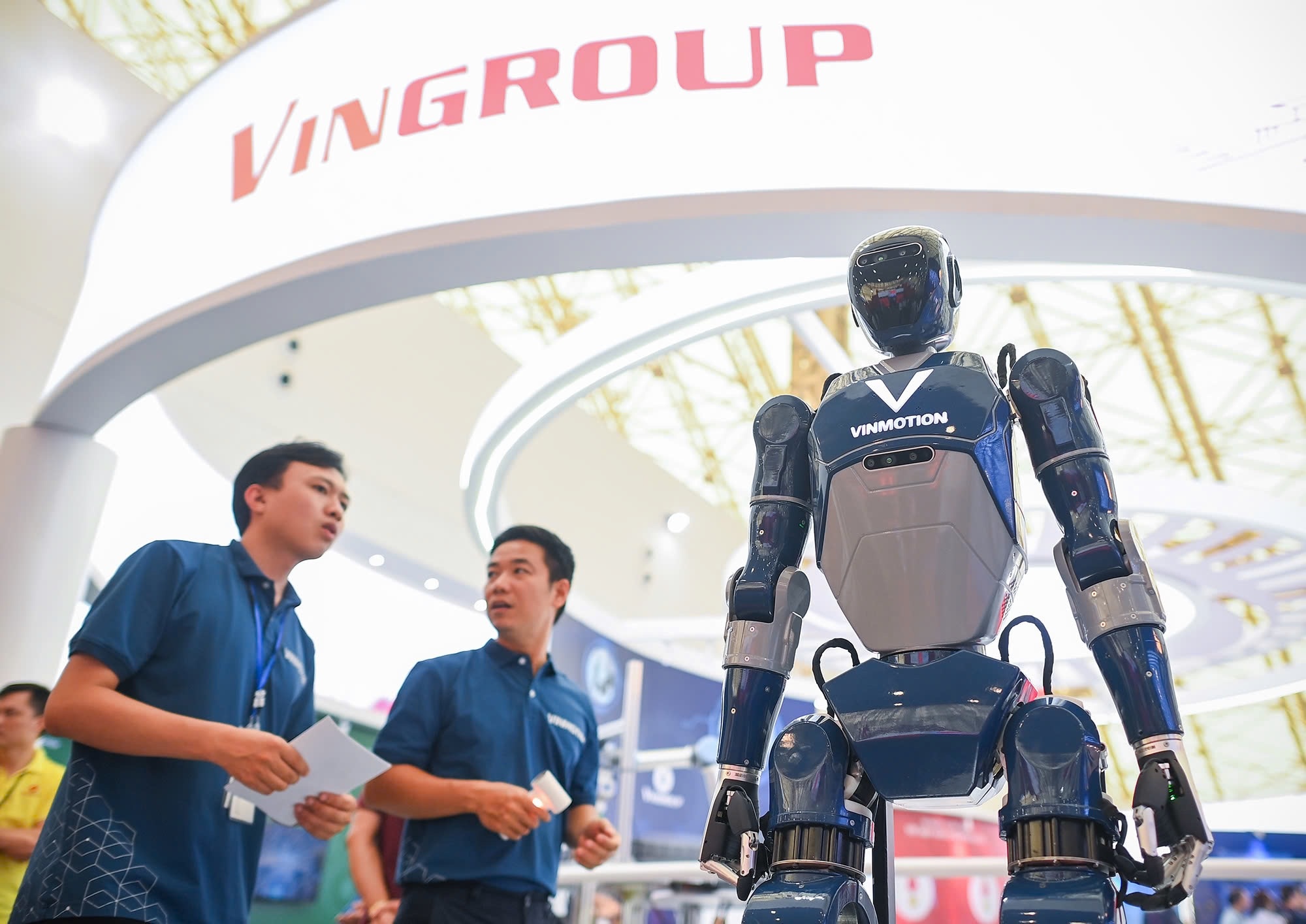 trien lam 2/9,  trien lam thanh tuu,  trien lam Quoc khanh,  robot VinMotion la gi anh 4
