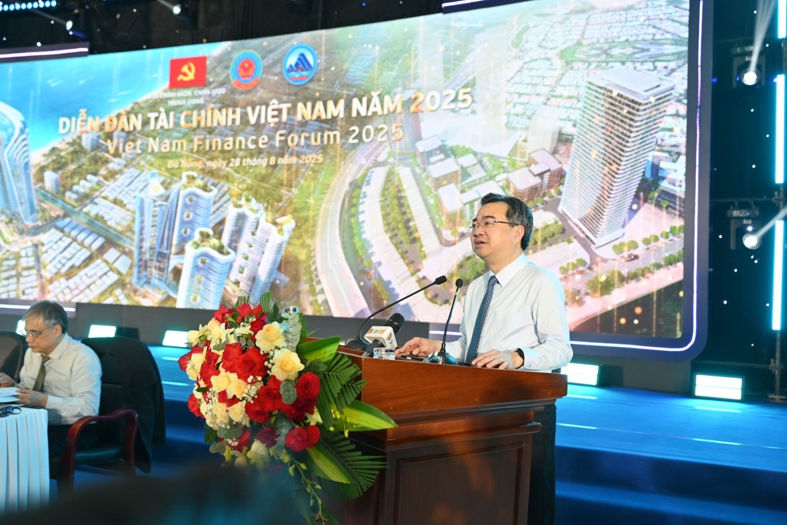 Ba tru cot thuc day doi moi sang tao cho Da Nang hinh anh