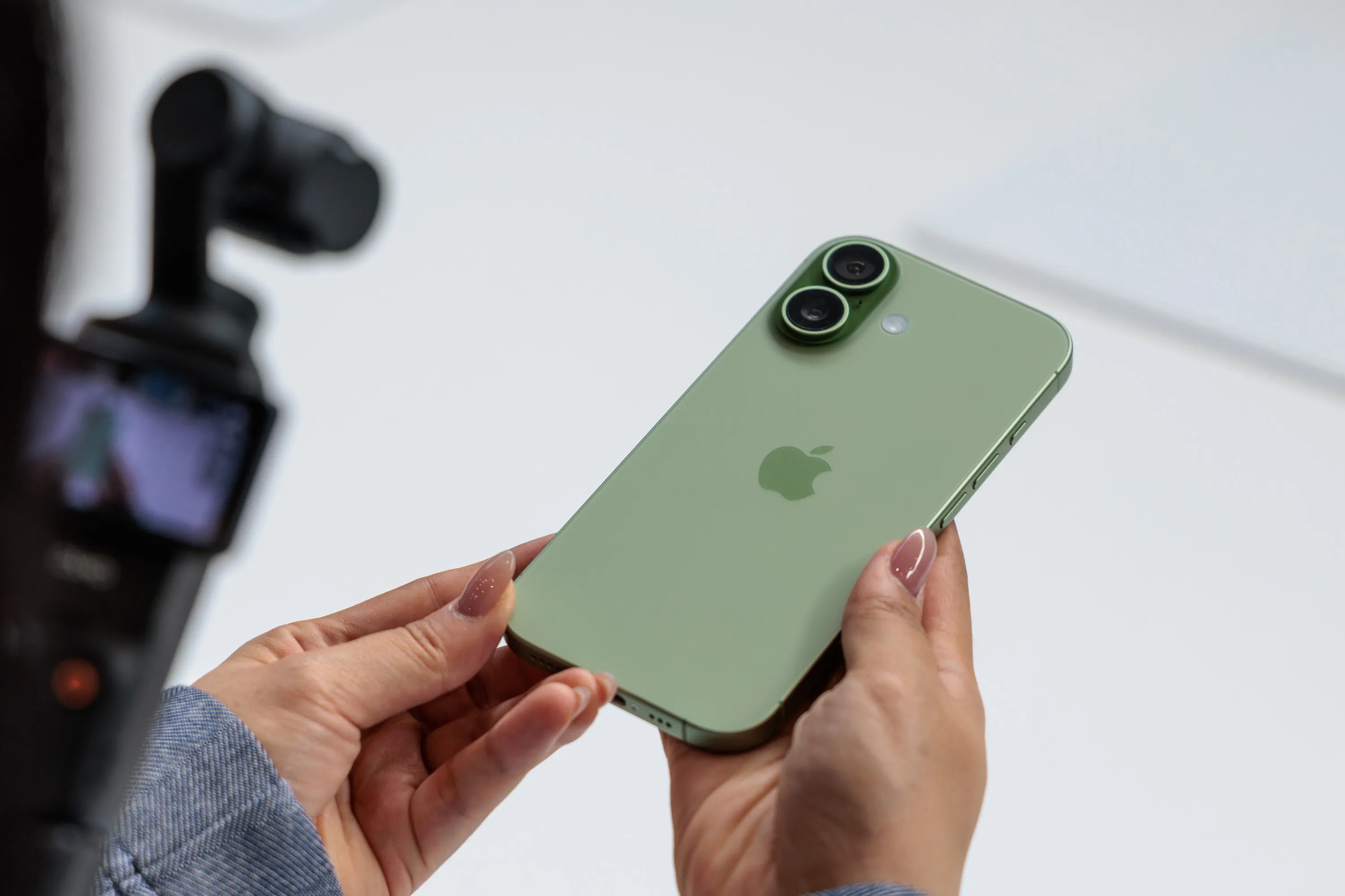 su kien Apple,  su kien iPhone 17,  iPhone 17 ra mat,  danh gia iPhone 17,  iPhone Air ra mat anh 6