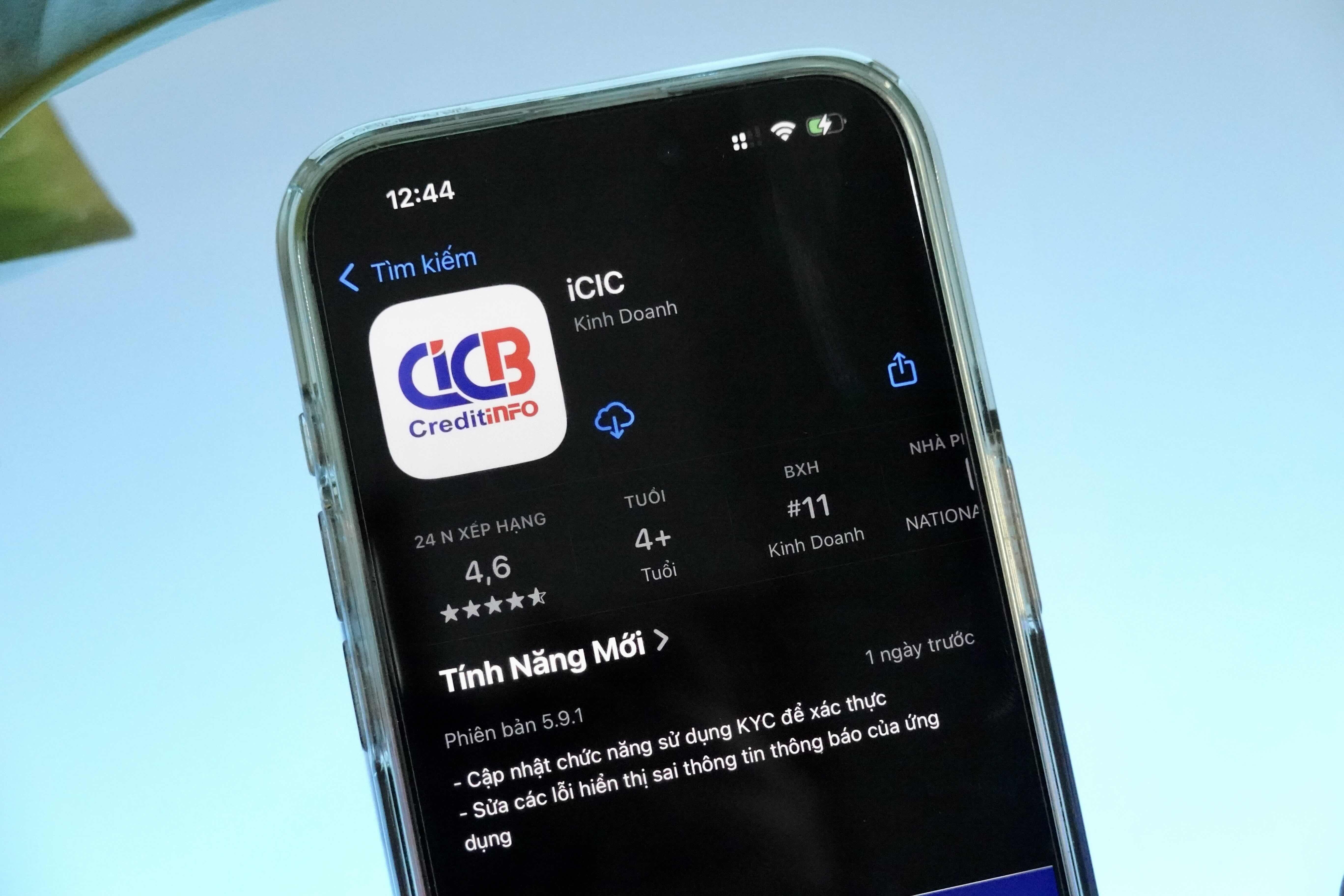 Co can khoa the, doi mat khau sau su co lo du lieu CIC? hinh anh