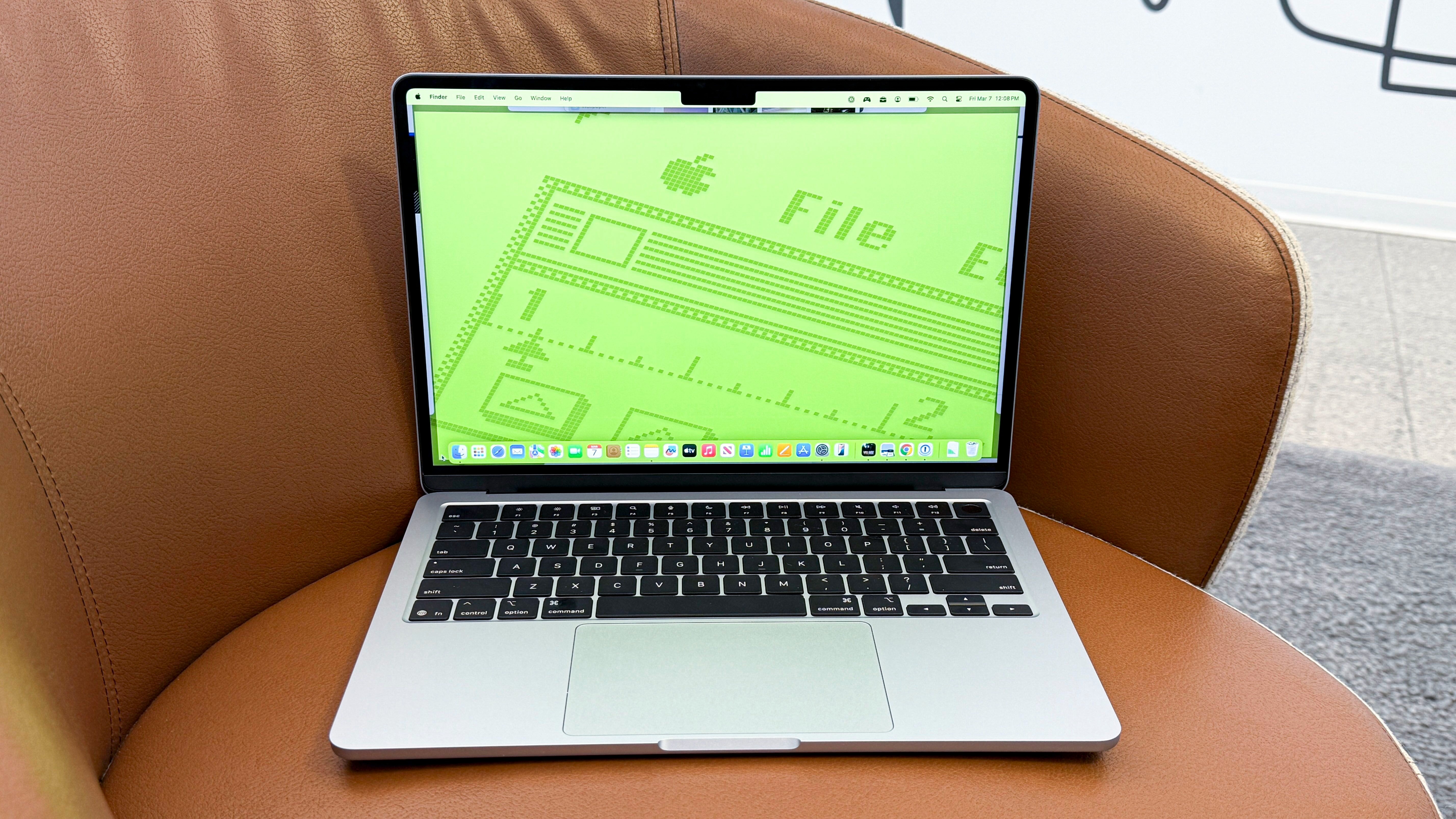 Ucuz Apple MacBook, MacBook Air, MacBook A18 Pro nedir, A18 Pro nedir fotoğraf 3 Apple MacBook gia re, MacBook Air la gi, MacBook A18 Pro, A18 Pro la gi anh 3