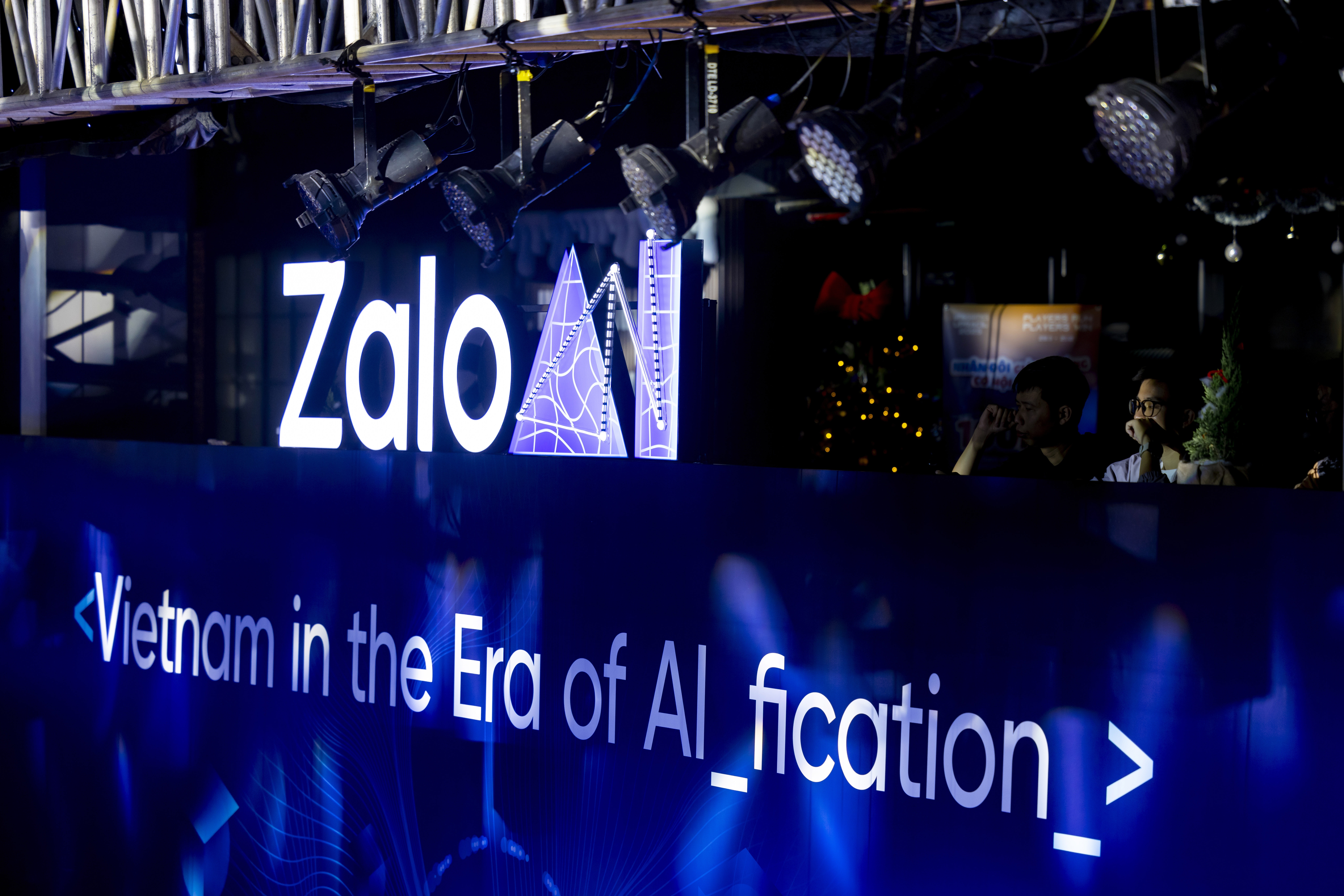 AI se di xa den dau? hinh anh