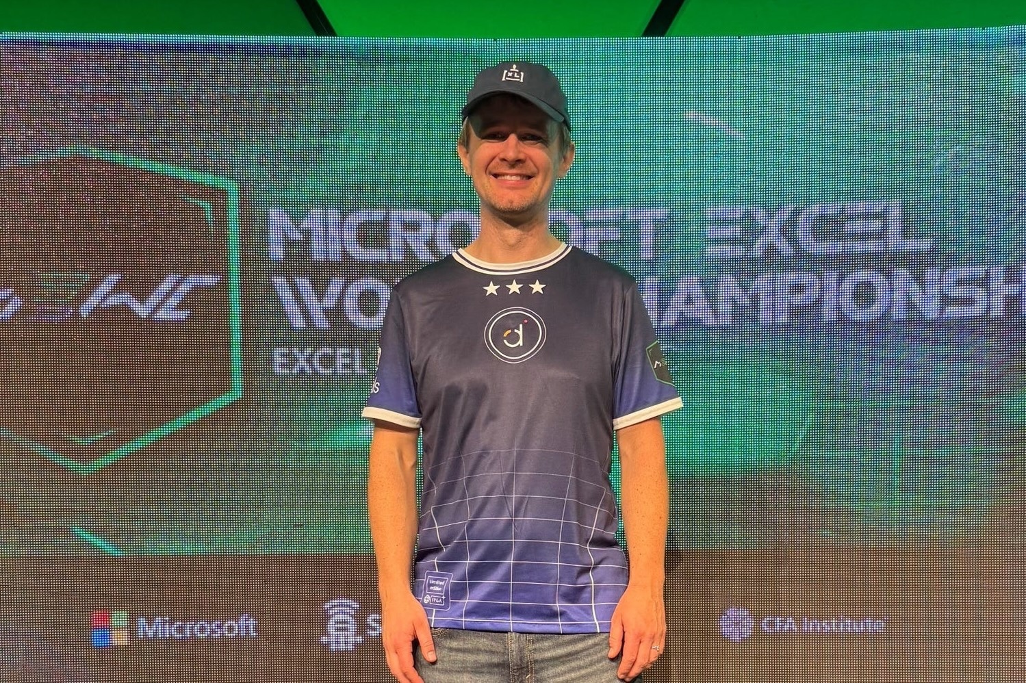 Nguoi gioi Excel nhat the gioi len tieng hinh anh