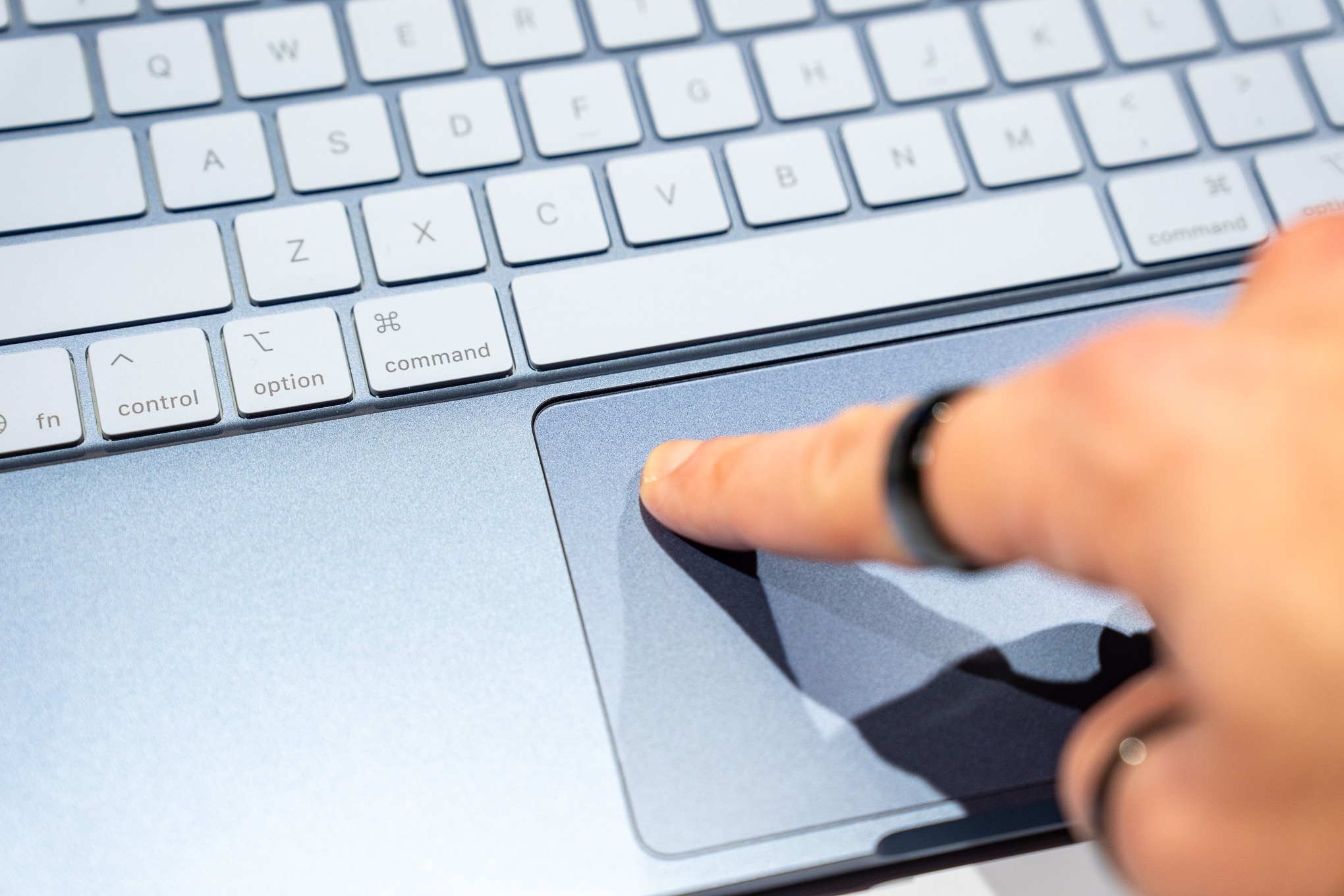 MacBook Neo la gi,  gia ban MacBook Neo,  cau hinh MacBook Neo,  mua MacBook gia re anh 4