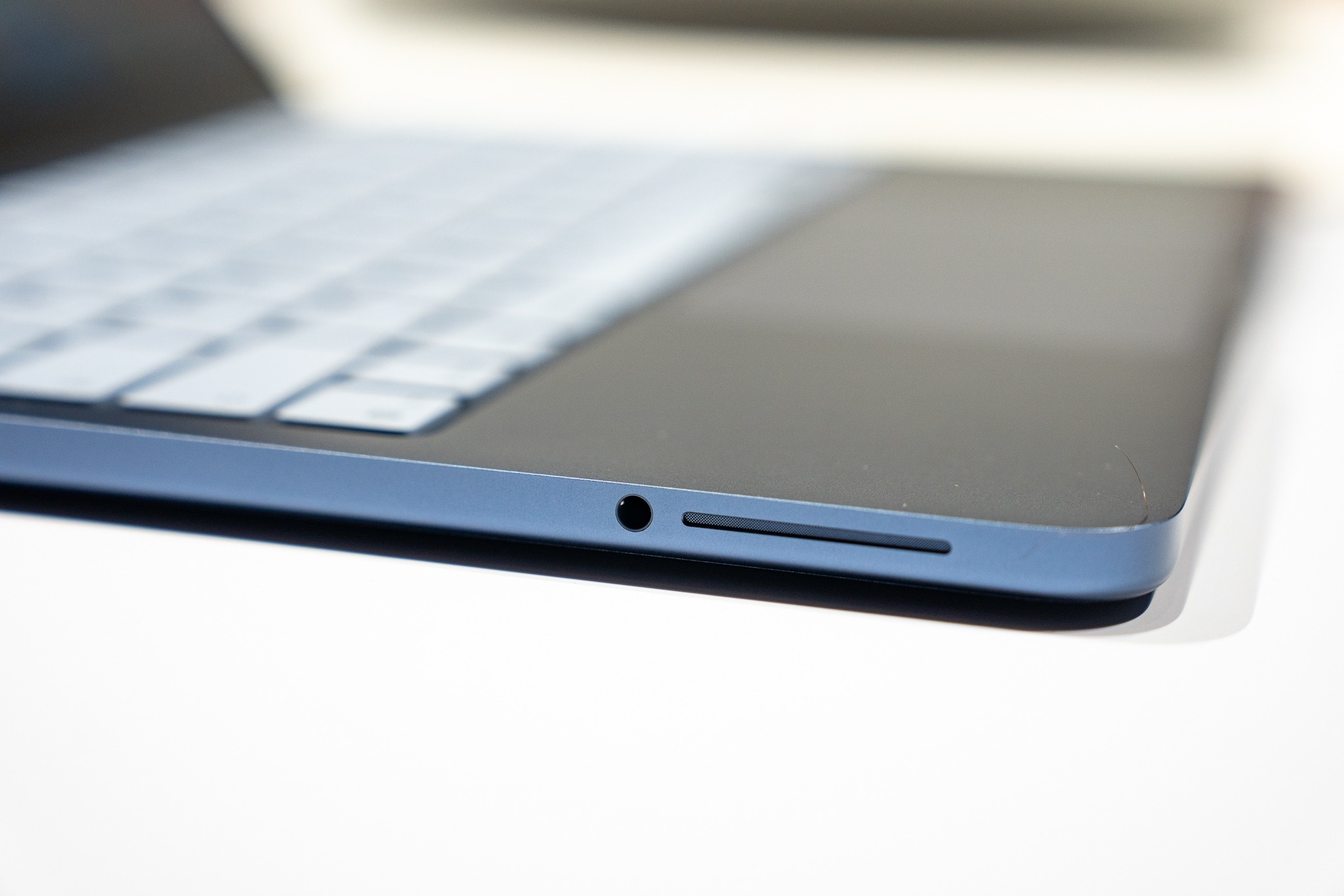 MacBook Neo la gi,  gia ban MacBook Neo,  cau hinh MacBook Neo,  mua MacBook gia re anh 5