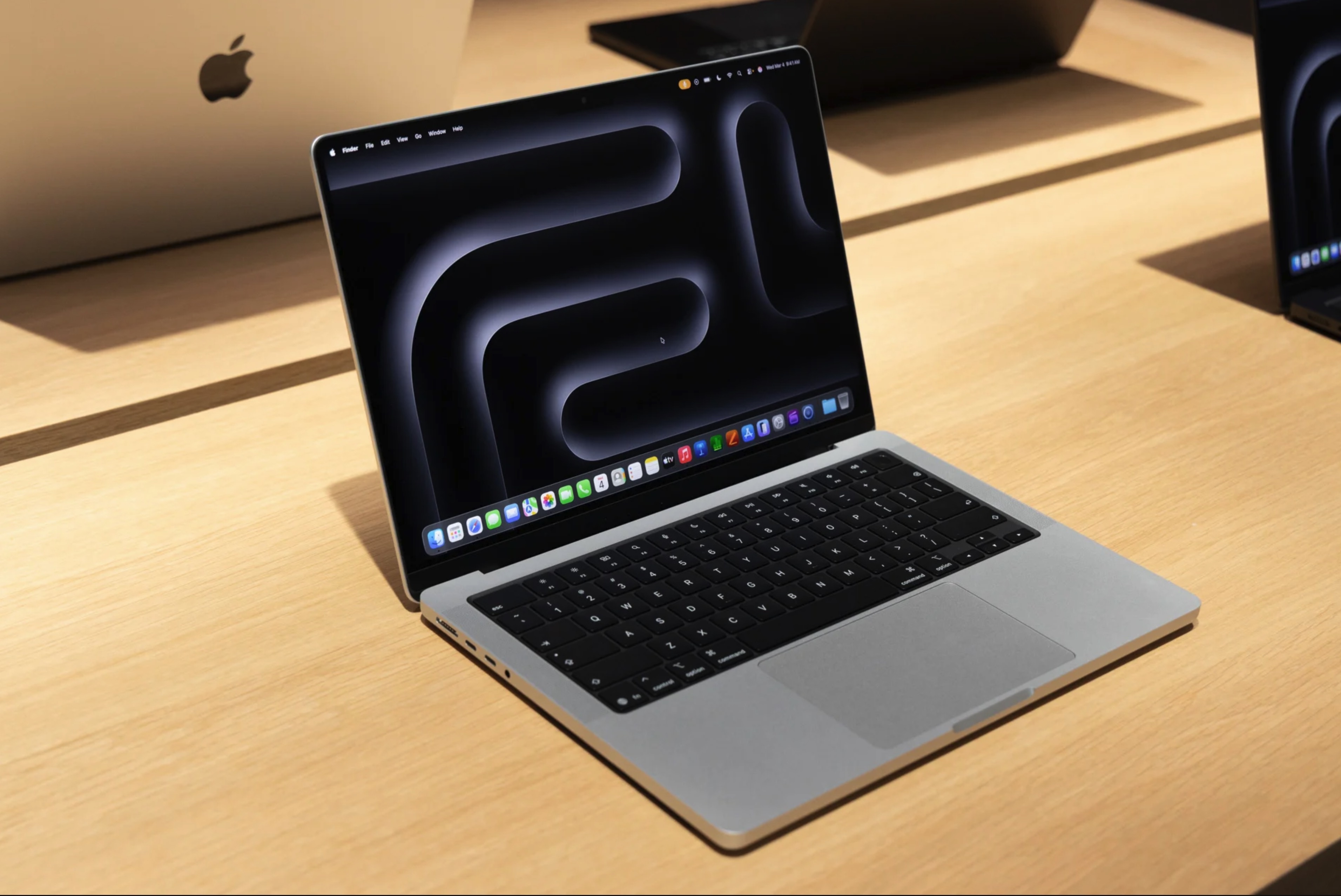 gia ban MacBook Neo,  MacBook Pro M5 Pro,  gia MacBook Air M5,  gia iPad Air M4,  Studio Display XDR 2026 anh 4