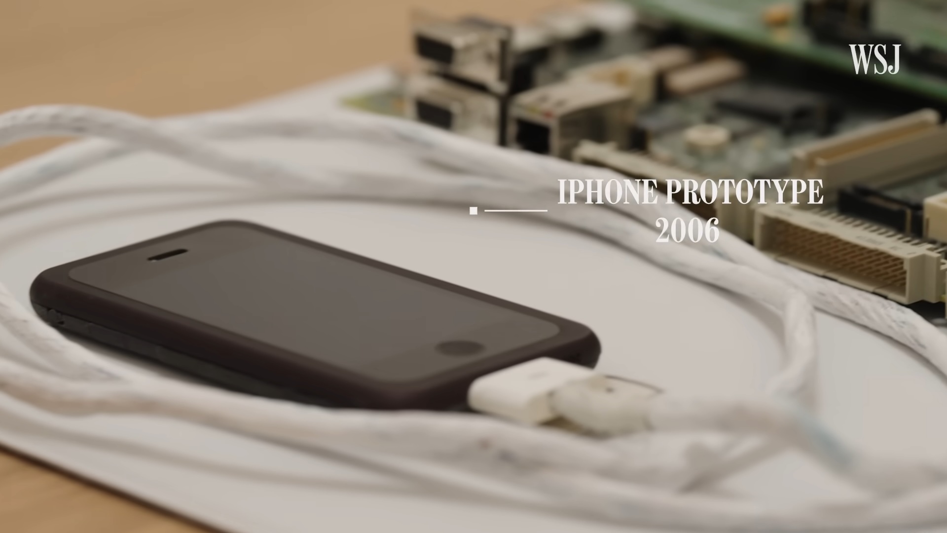 Apple thanh lap,  ky niem Apple,  50 nam cua Apple,  Tim Cook la ai anh 2