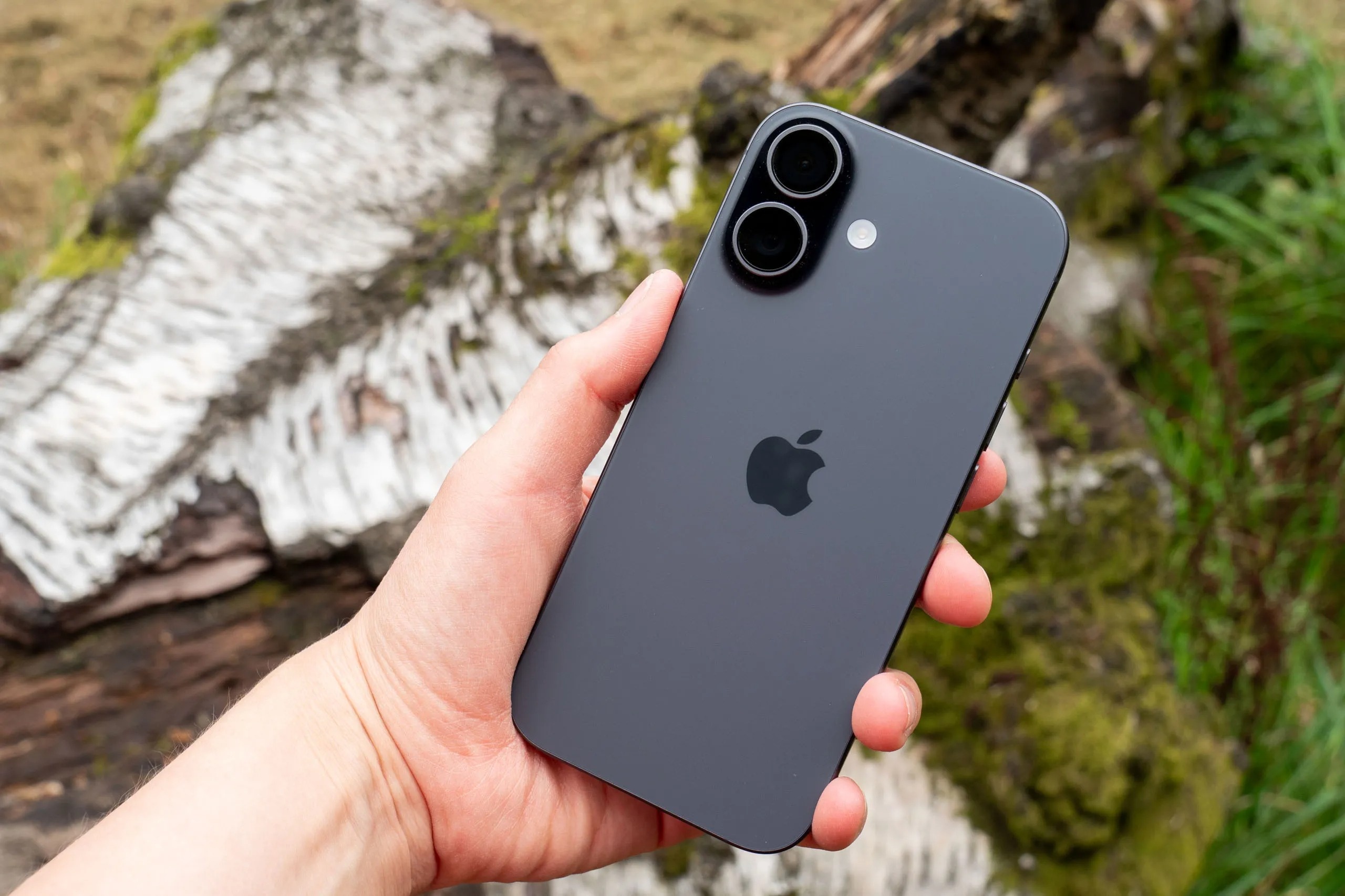 Tin buon ve iPhone 18 hinh anh