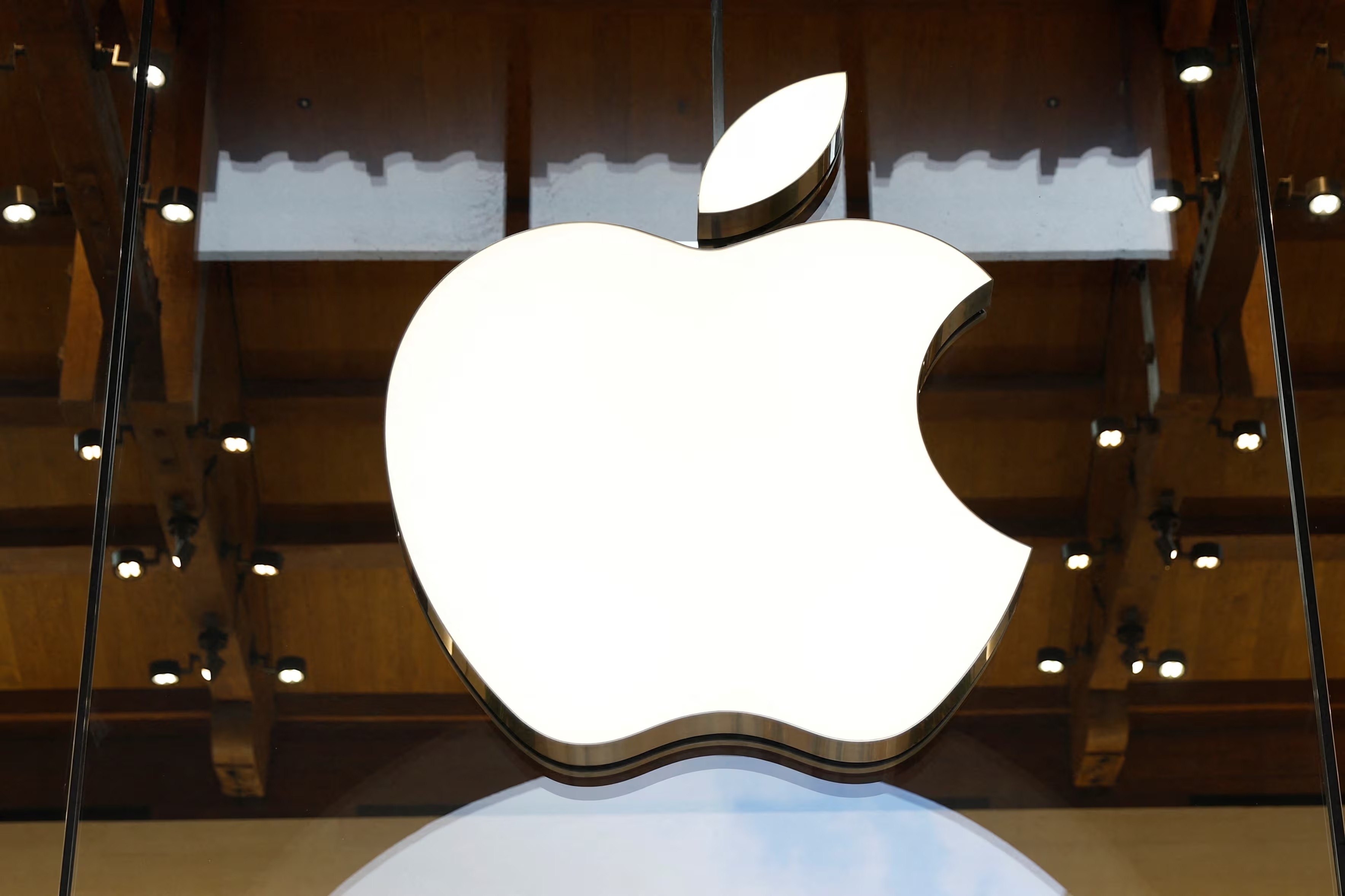 Apple hop tac Intel,  Apple hop tac Samsung,  chip xu ly Apple,  TSMC la ai anh 1
