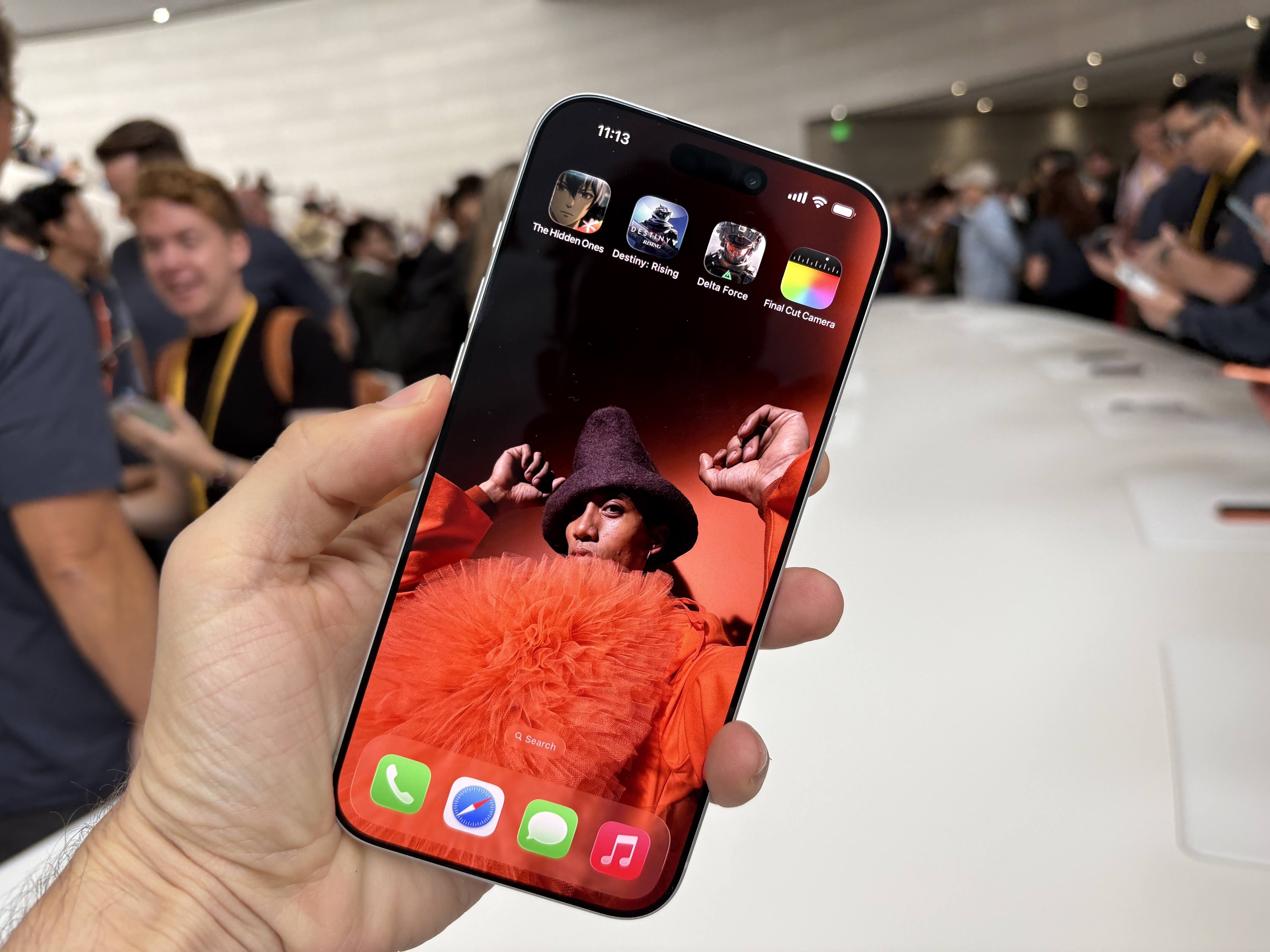 tin don iPhone 18,  iPhone 18 Pro Max,  iPhone man hinh Samsung,  BOE man hinh iPhone anh 1
