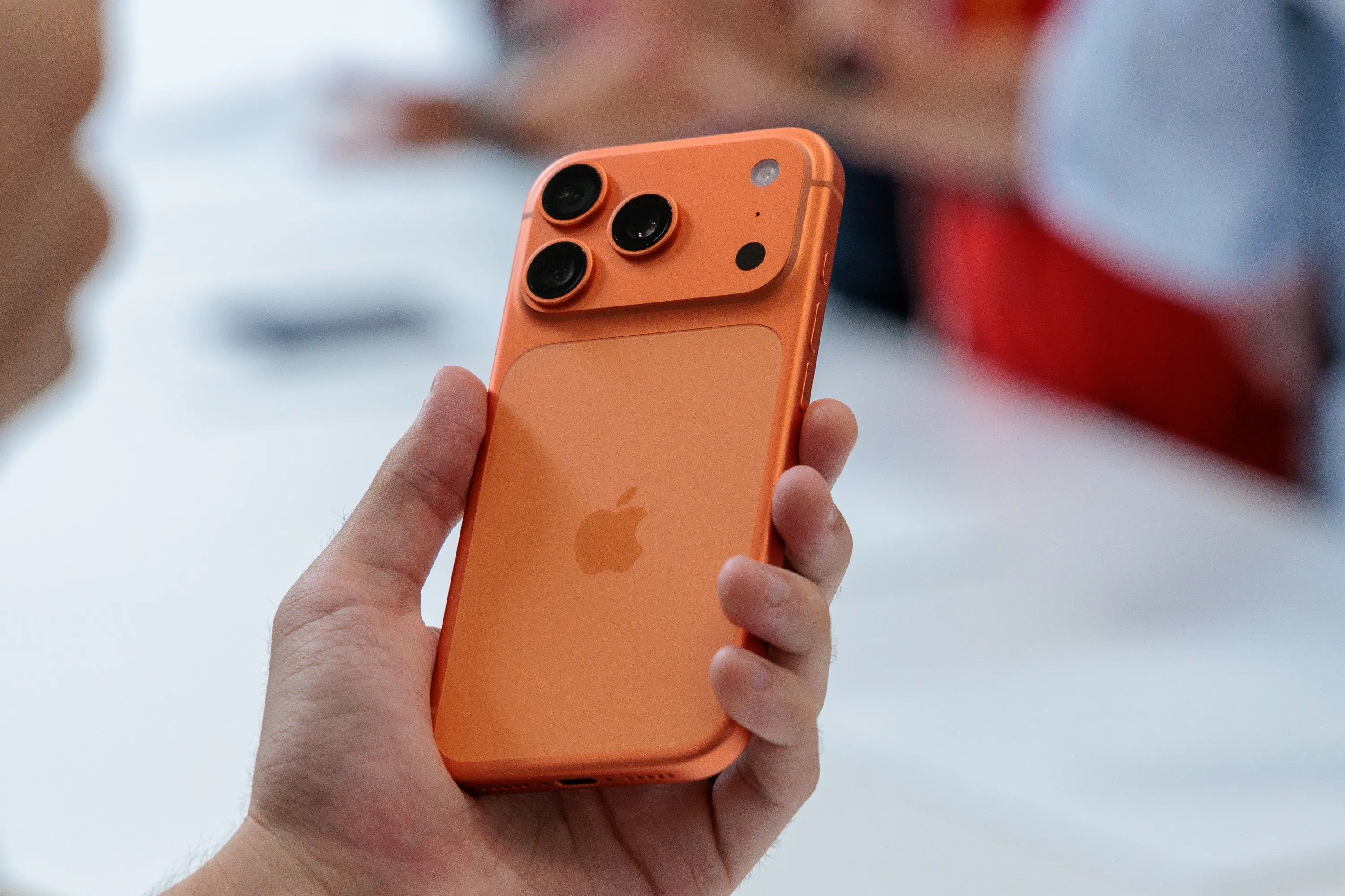 Tin buon voi nguoi mua iPhone 17 hinh anh