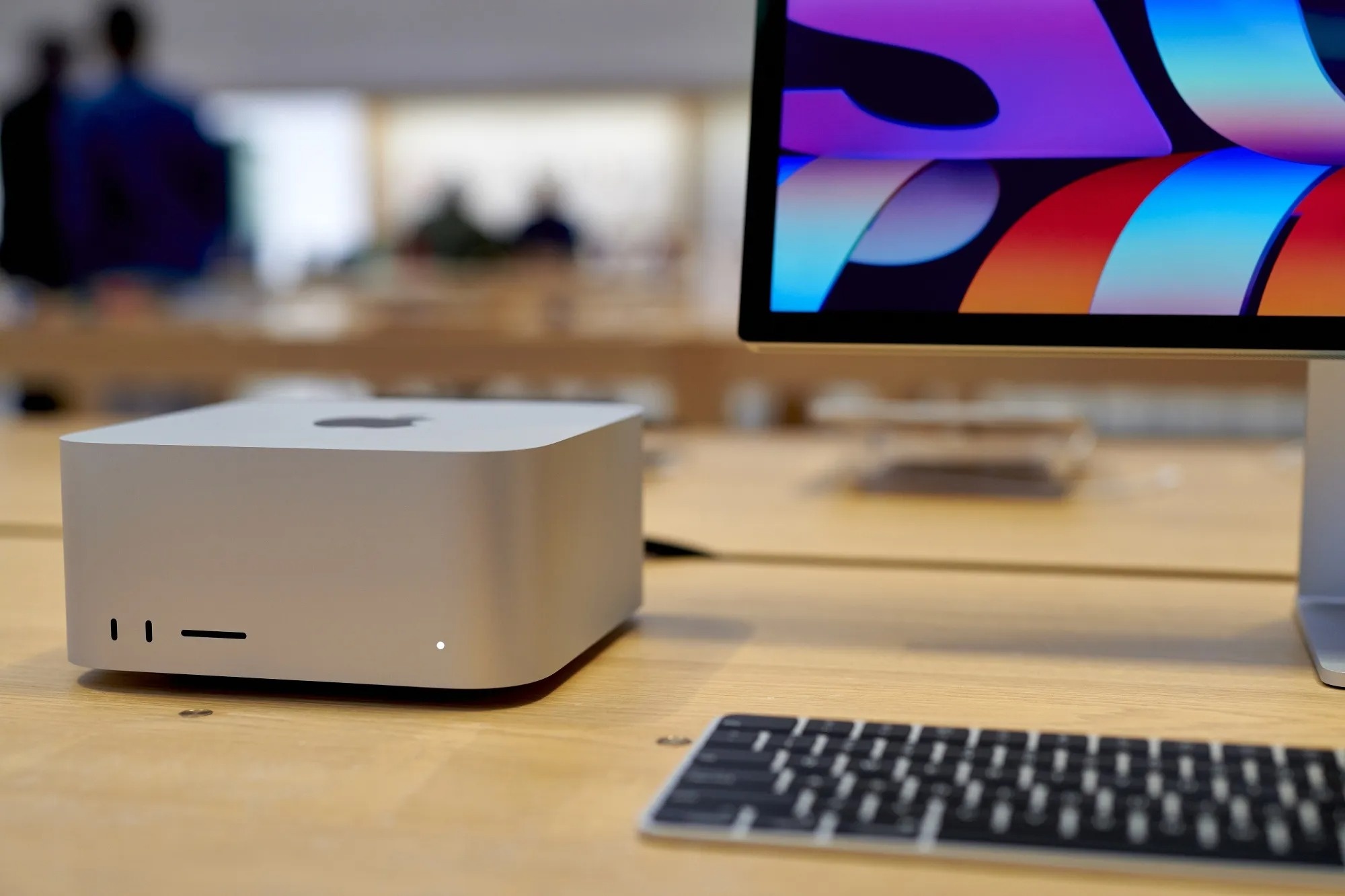 chip xu ly M6,  chip Apple M7 Pro,  chip Apple M7 Max,  MacBook Pro M5 Pro,  chip xu ly Apple anh 1