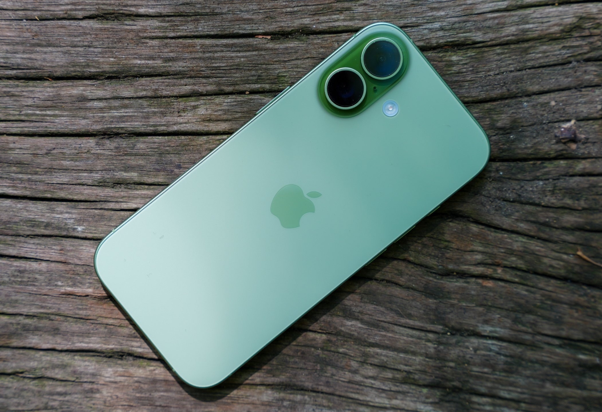 Them tin buon ve iPhone 18 hinh anh