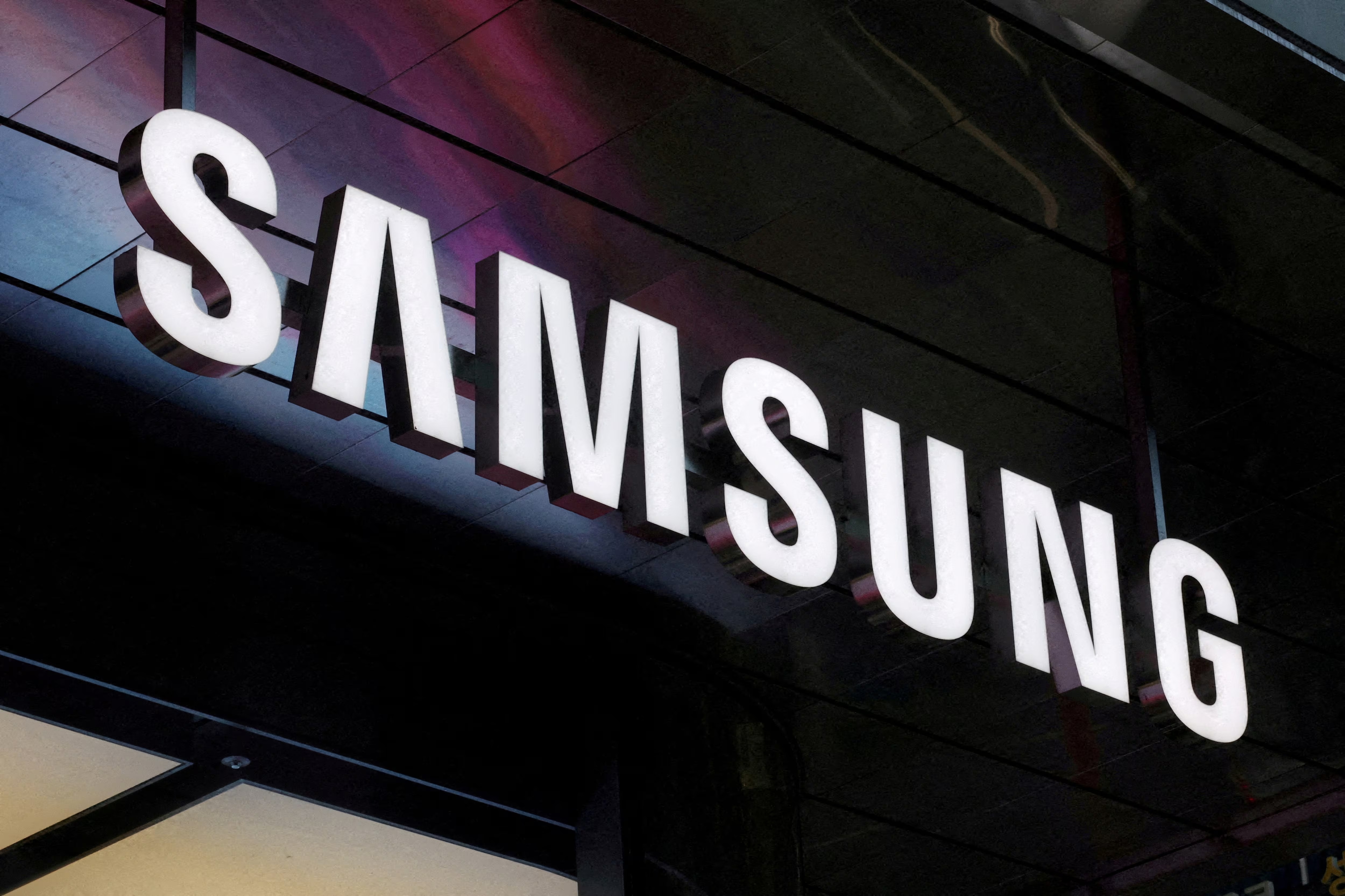 Samsung lai pha ky luc hinh anh