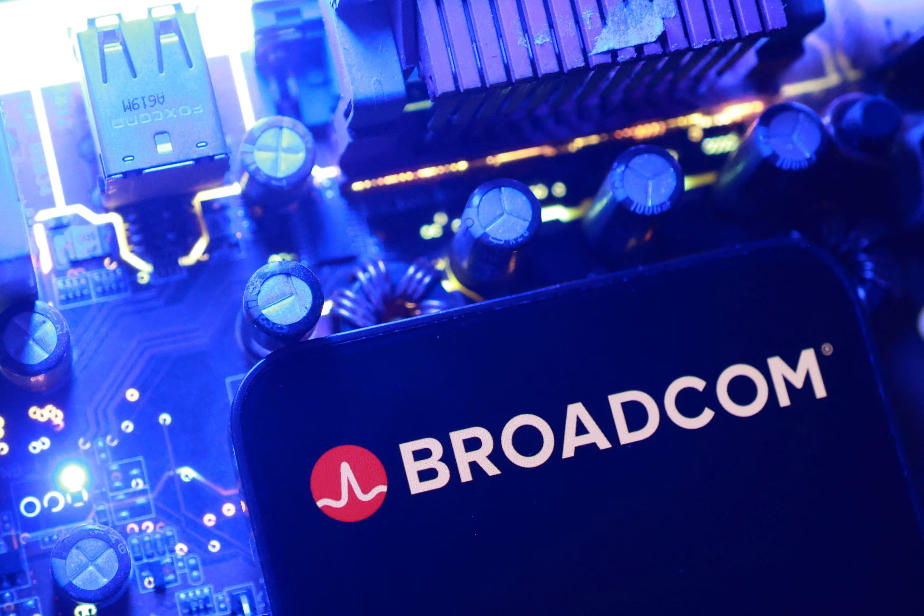 Broadcom hợp t&aacute;c Apple,  đối t&aacute;c của Apple,  Apple sản xuất chip,  chip xử l&yacute; Apple,  Broadcom l&agrave; ai ảnh 1