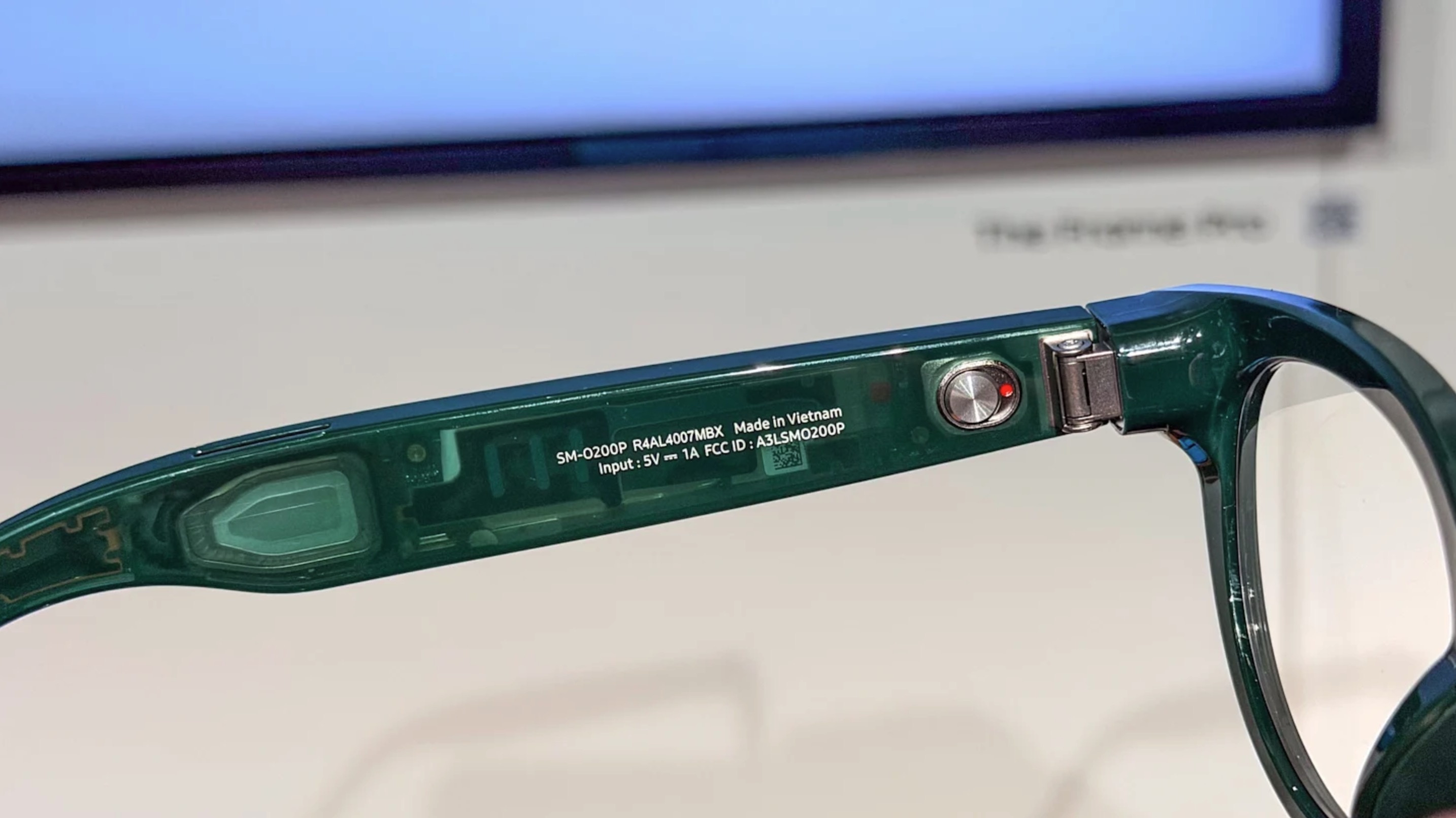k&iacute;nh th&ocirc;ng minh Meta,  k&iacute;nh th&ocirc;ng minh Ray-Ban,  k&iacute;nh th&ocirc;ng minh Samsung,  mua k&iacute;nh th&ocirc;ng minh,  Samsung Galaxy Z Fold8 ảnh 8