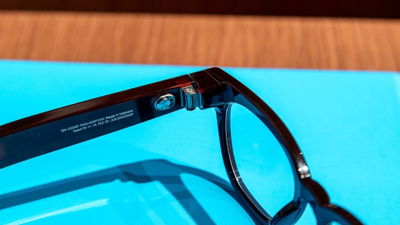 k&iacute;nh th&ocirc;ng minh Meta,  k&iacute;nh th&ocirc;ng minh Ray-Ban,  k&iacute;nh th&ocirc;ng minh Samsung,  mua k&iacute;nh th&ocirc;ng minh,  Samsung Galaxy Z Fold8 ảnh 14