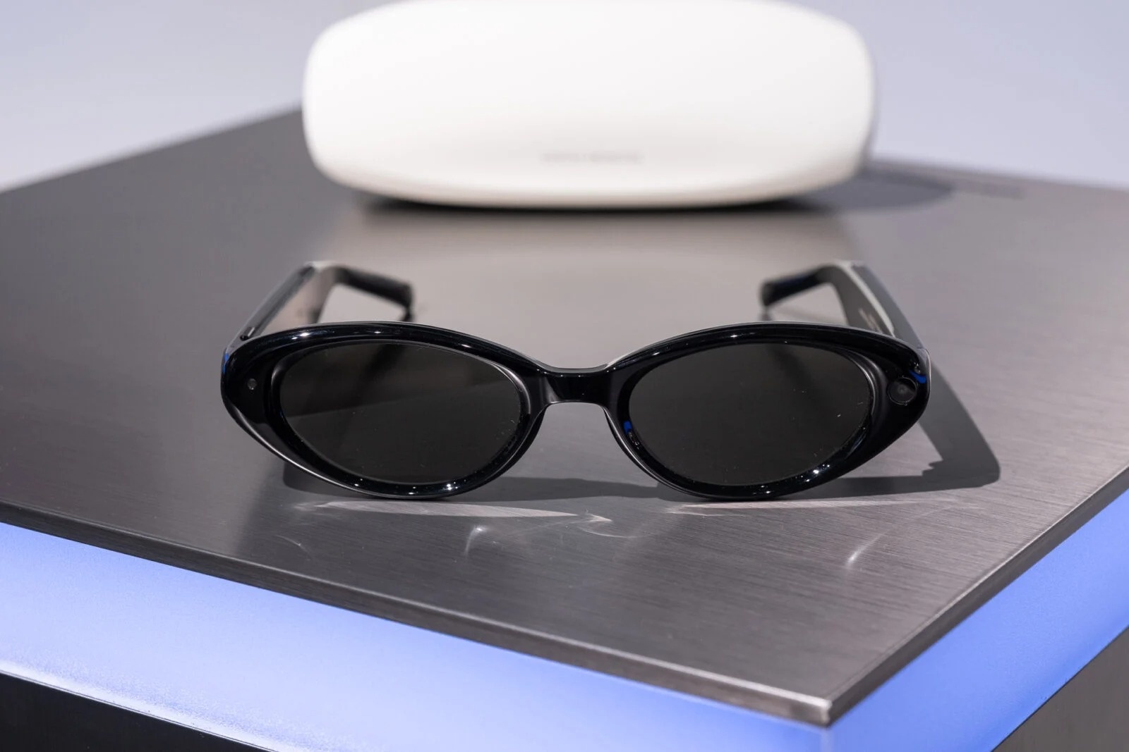 k&iacute;nh th&ocirc;ng minh Meta,  k&iacute;nh th&ocirc;ng minh Ray-Ban,  k&iacute;nh th&ocirc;ng minh Samsung,  mua k&iacute;nh th&ocirc;ng minh,  Samsung Galaxy Z Fold8 ảnh 15