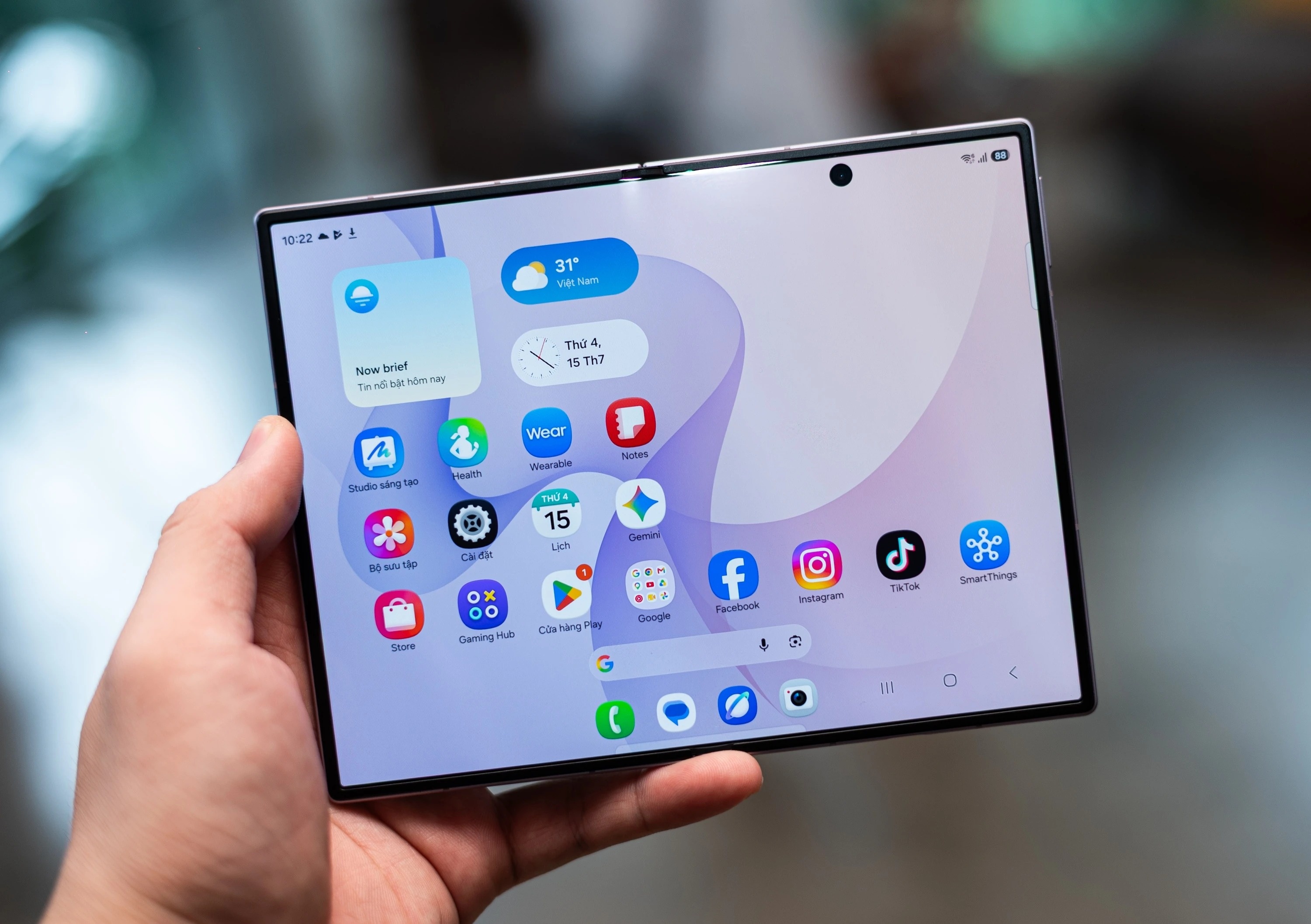 Samsung Galaxy Z Fold8,  Samsung Galaxy Z Flip8,  Samsung Galaxy Unpacked 2026,  iPhone m&agrave;n h&igrave;nh gập,  Samsung cạnh tranh iPhone ảnh 7