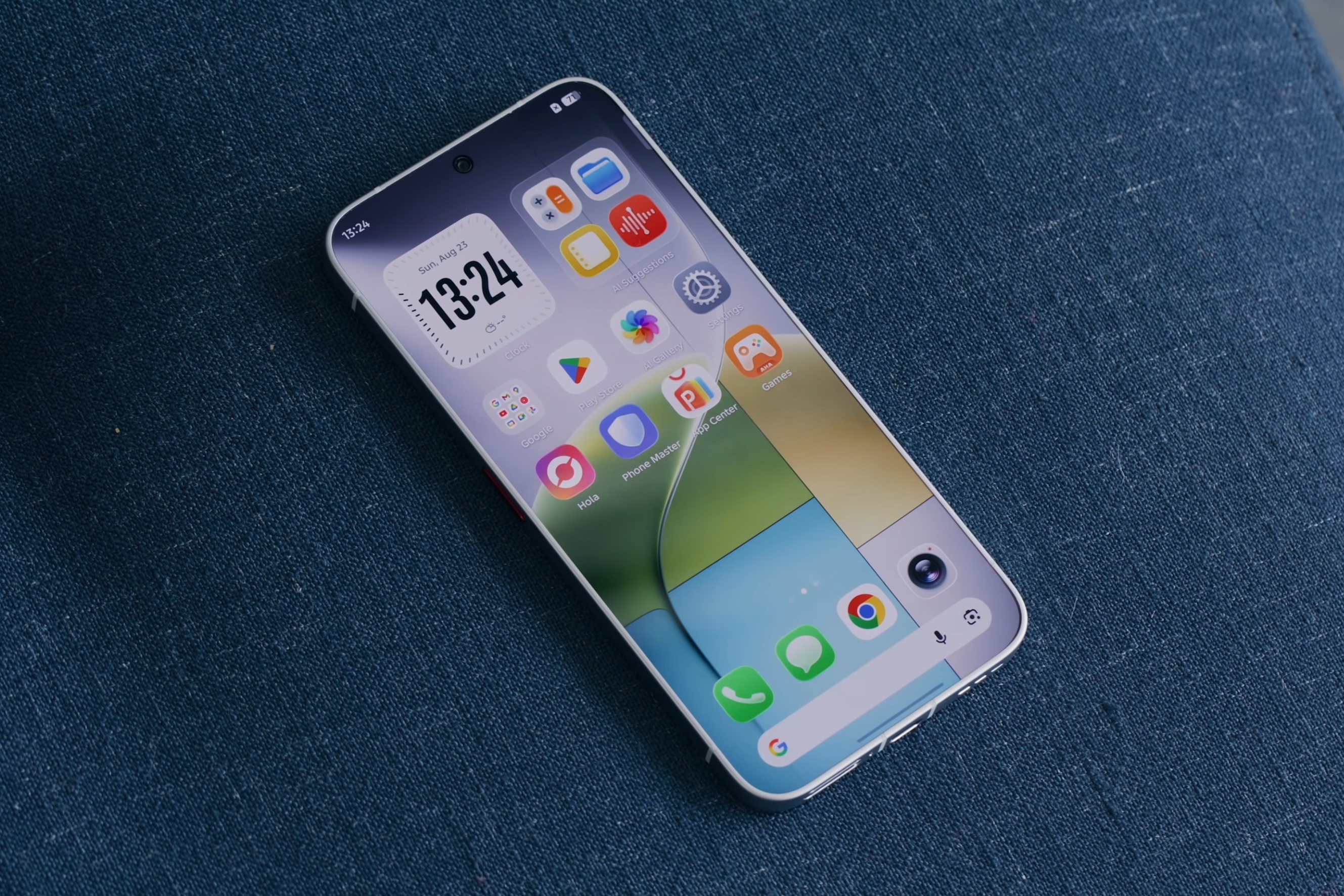 iPhone gập sắp kéo theo tháng sôi động nhất năm của điện thoại