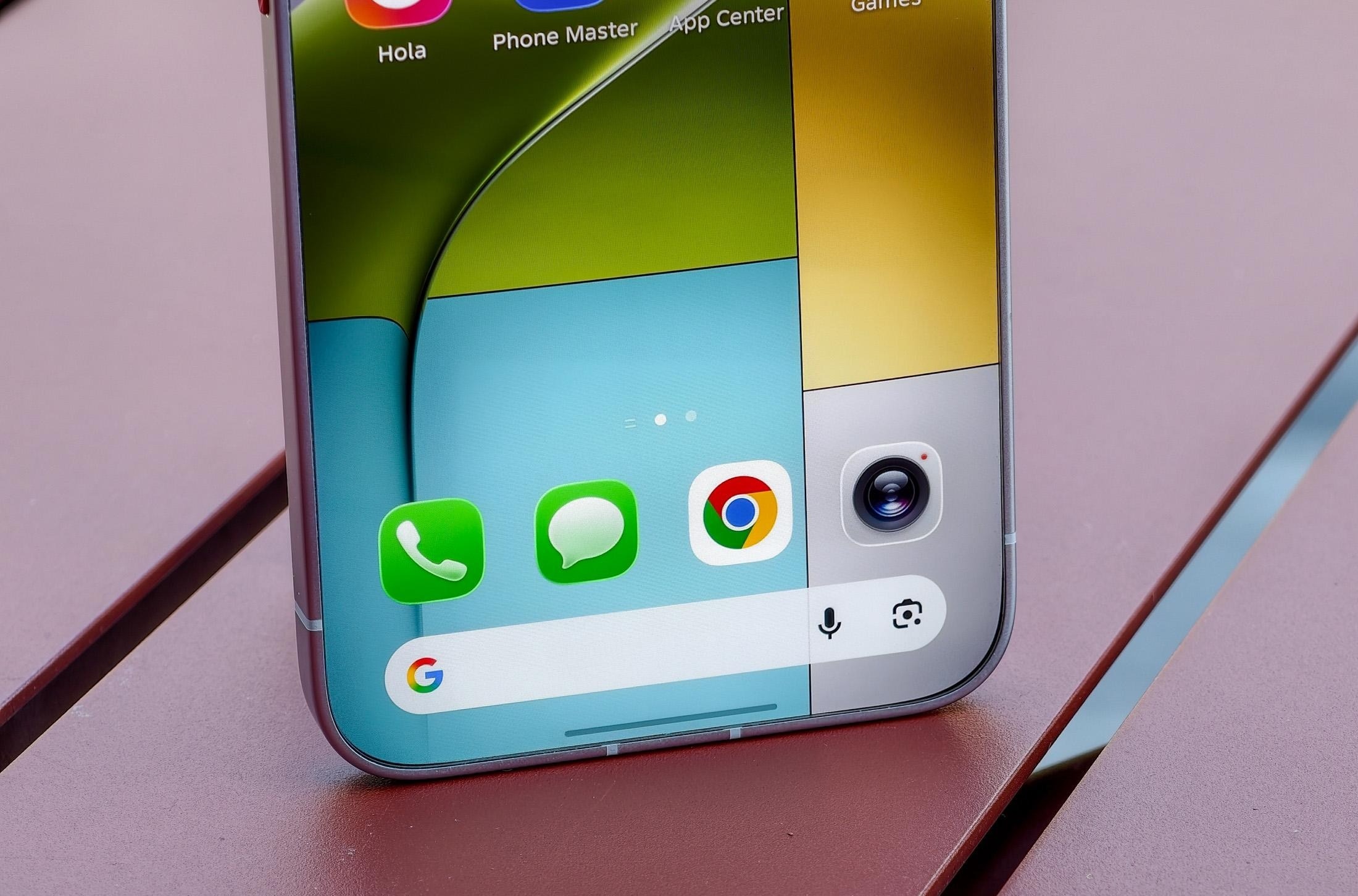 smartphone kh&ocirc;ng viền,  Tecno Bezelless phone,  điện thoại kh&ocirc;ng viền,  viền m&agrave;n h&igrave;nh ảnh 3